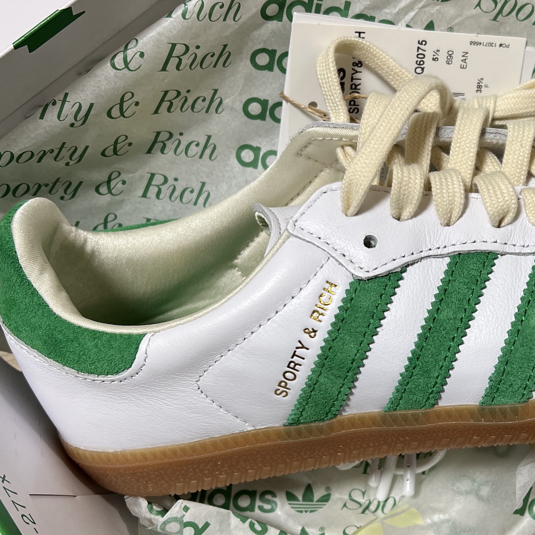 Adidas x Sporty & Rich Samba OG Cloud White Green 착용 스타일