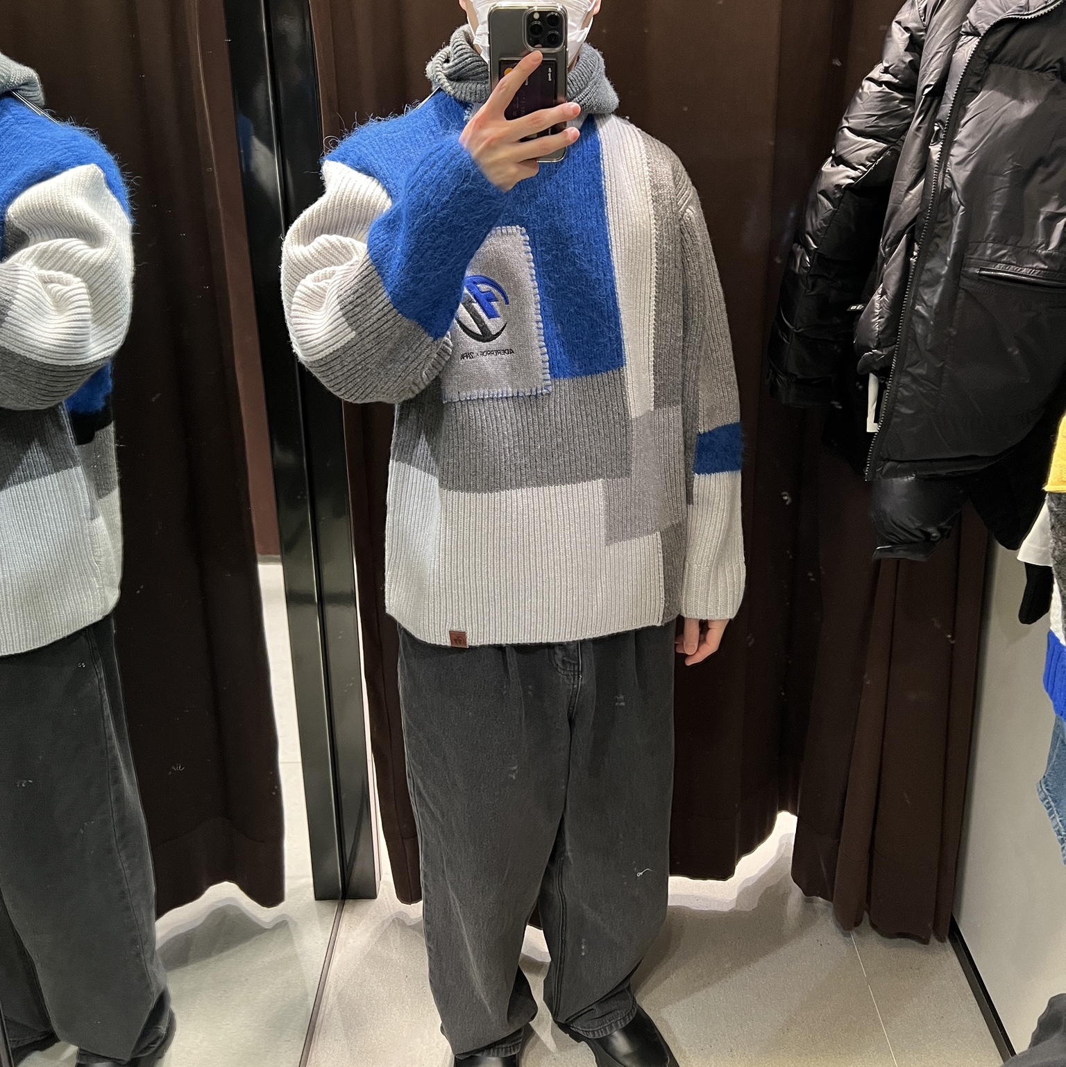 Zara x Ader Error Patchwork Oversize Knit Sweater Multicolor, Zara x Ader Error Patchwork Oversize Knit Sweater Black 착용 스타일 - 1