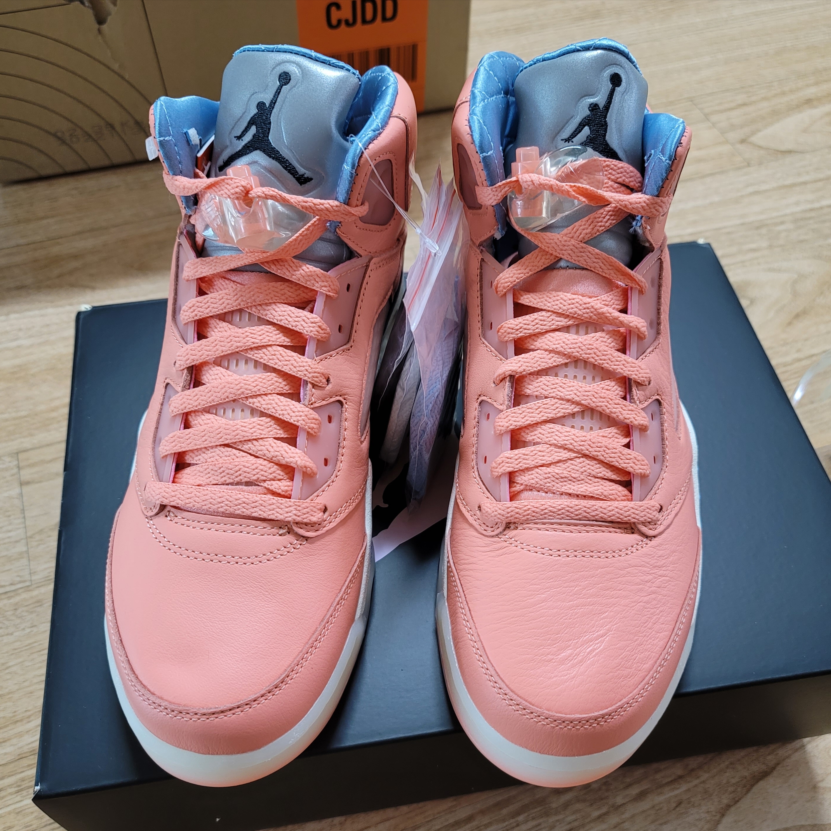 Jordan 5 x DJ Khaled Retro SP Crimsson Bliss 착용 스타일 - 3