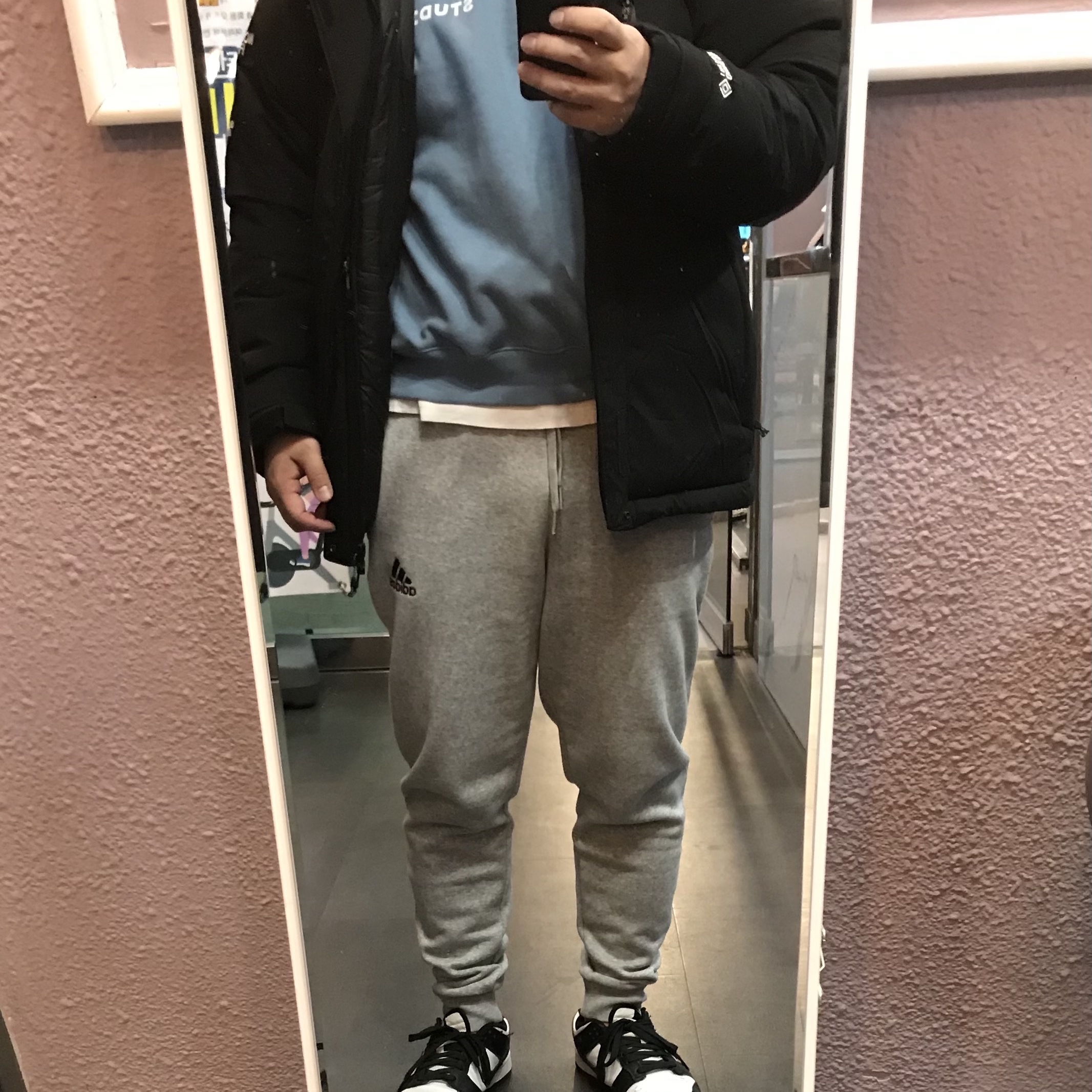 IAB Studio Crewneck Sky Blue, Nike Dunk Low Retro Black 착용 스타일