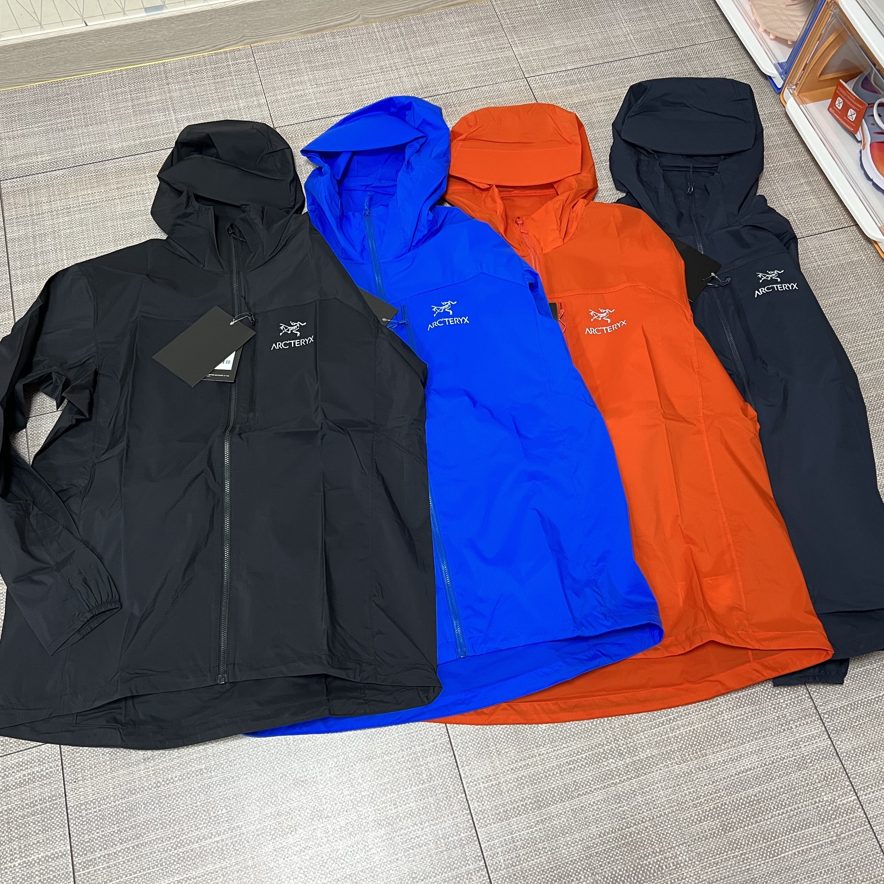 Arc'teryx Squamish Hoody Black, Arc'teryx Squamish Hoody Fluidity 착용 스타일