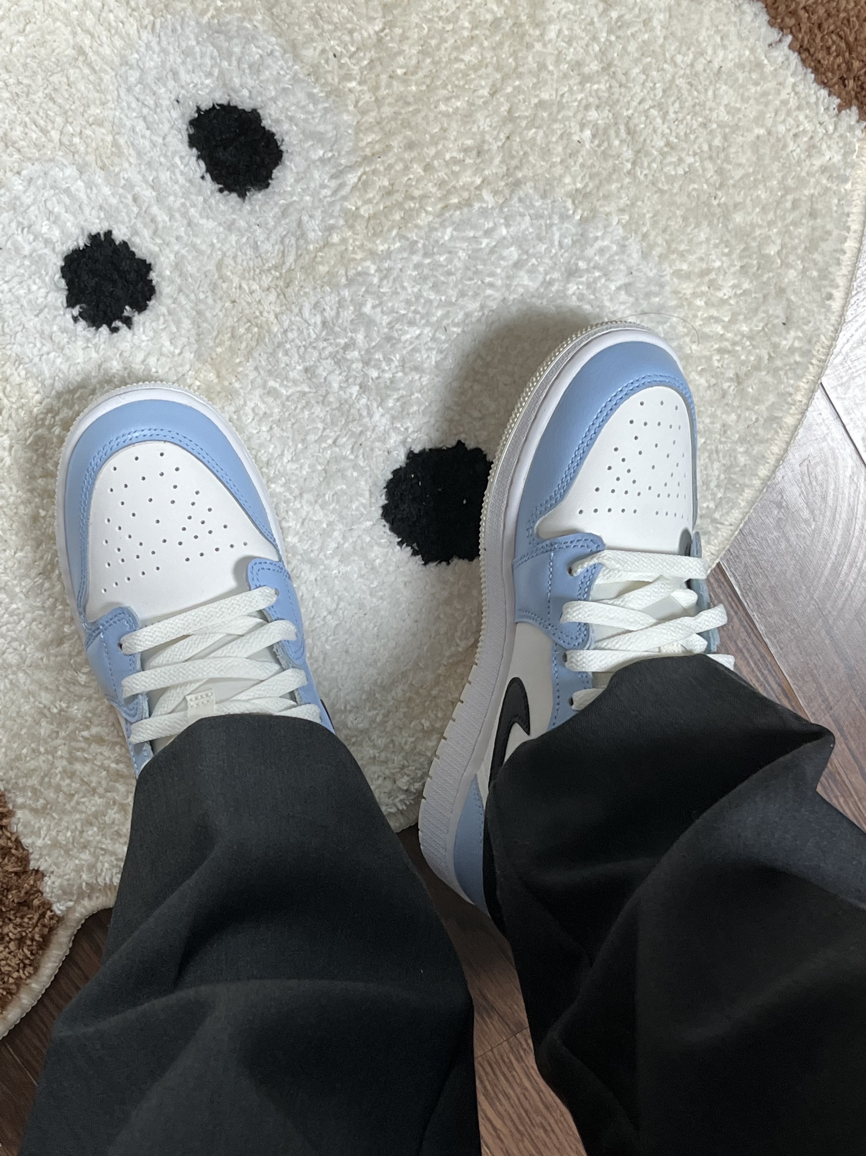 (GS) Jordan 1 Low Ice Blue 착용 스타일 - 4