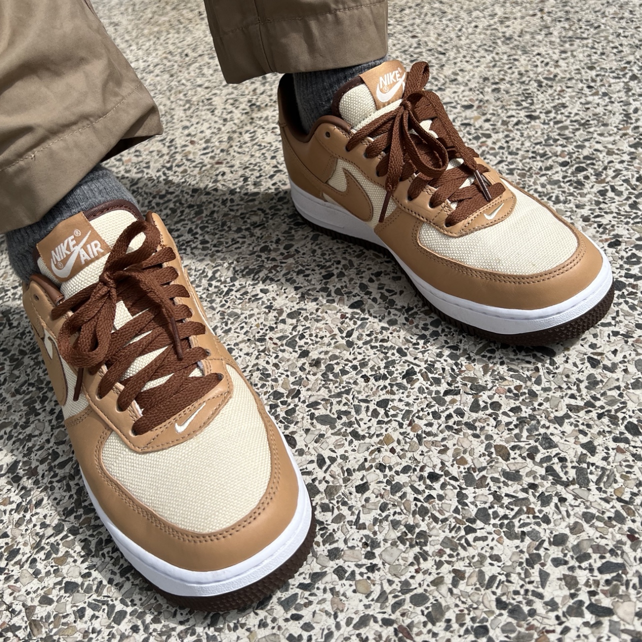 Nike Air Force 1 Low QS Acorn 2021 착용 스타일
