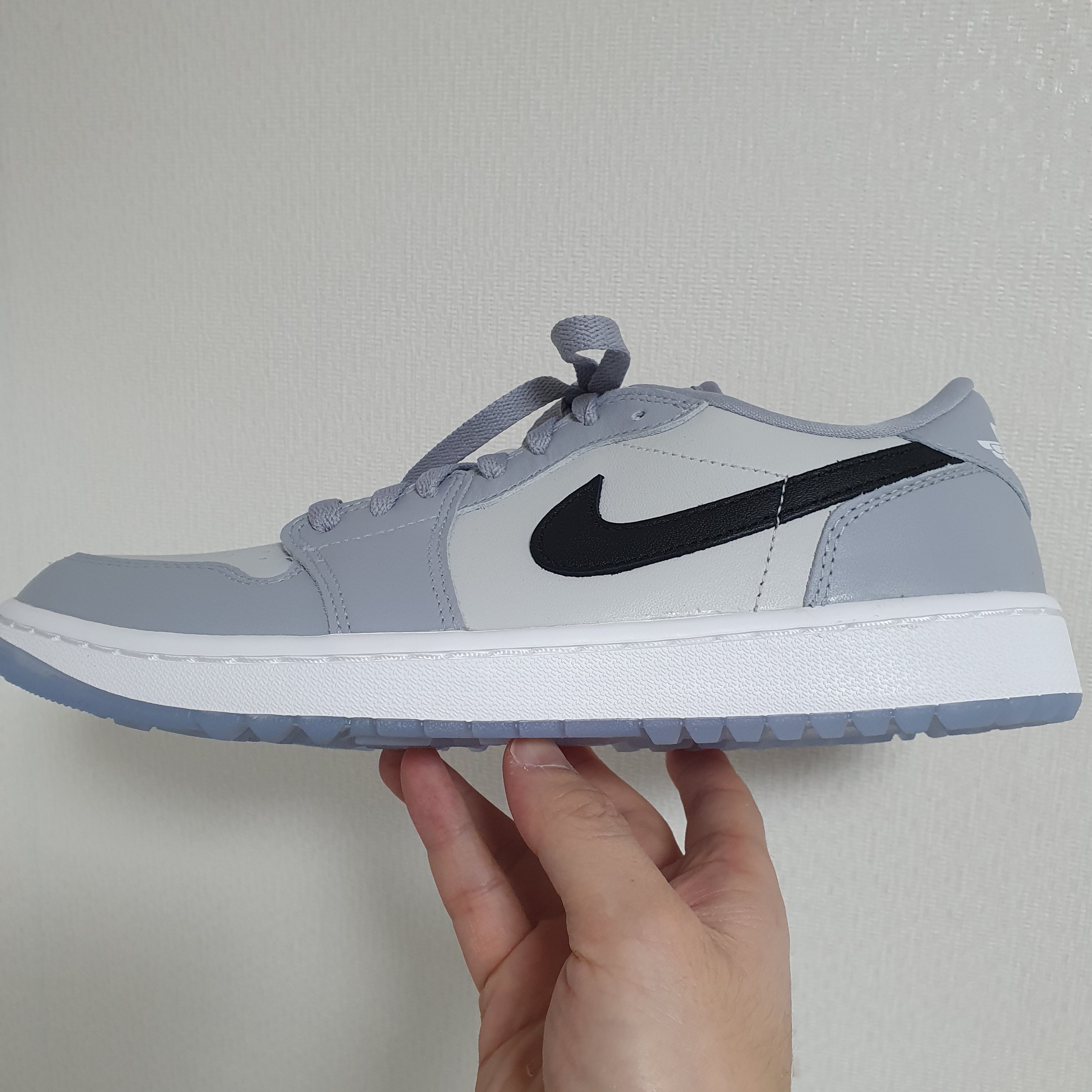 Jordan 1 Low Golf Wolf Grey 착용 스타일