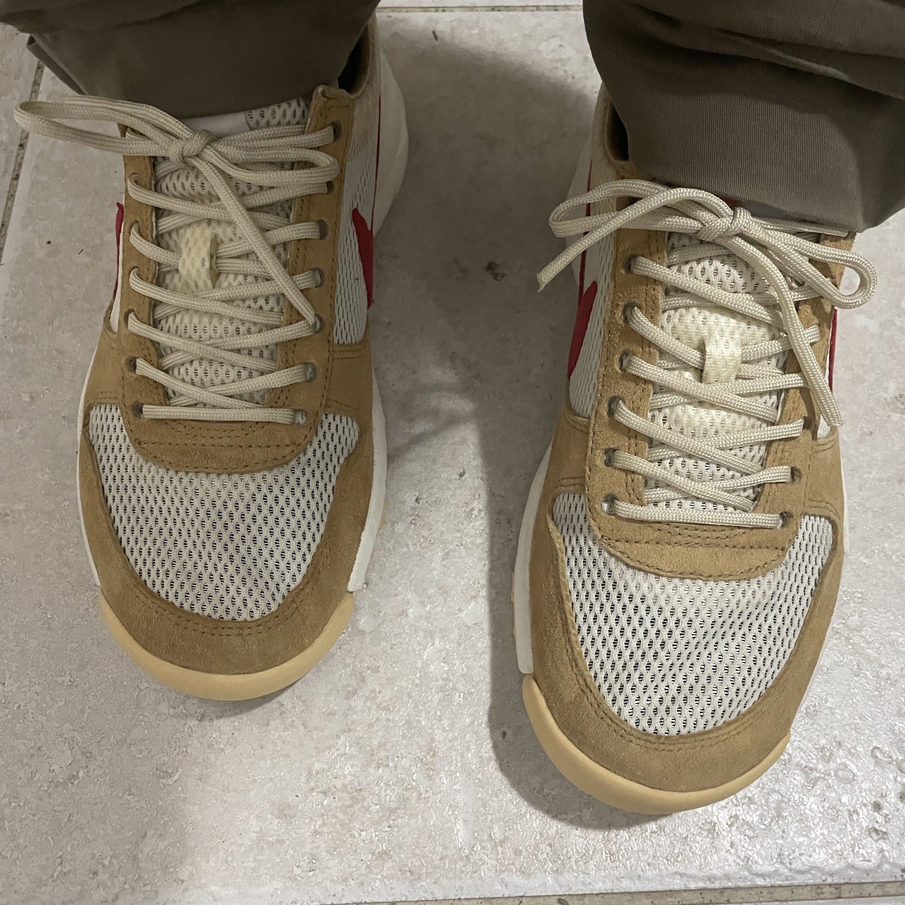 Nike x Tom Sachs Mars Yard Shoe 2.0 Space Camp, Nike NRG ACG SSNL Lungs Long Sleeve T-Shirt Black - Asia 착용 스타일 - 3