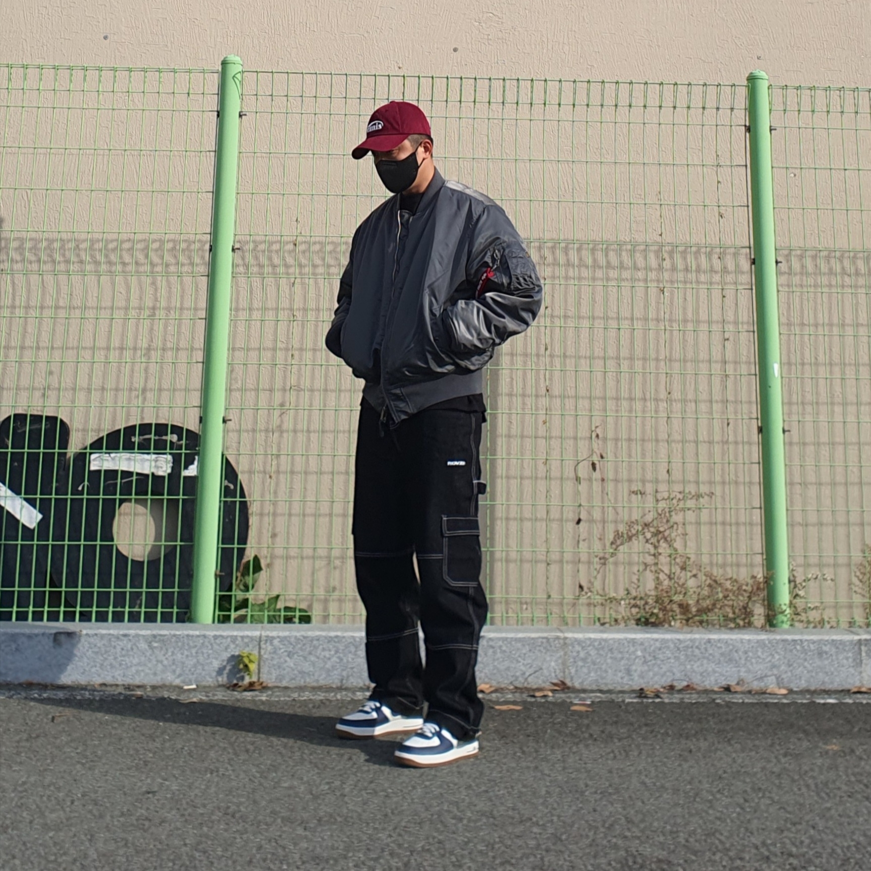 Nike Air Force 1 '07 LV8 Midnight Navy, (GS) Nike Air Force 1 LV8 3 Night Maroon 착용 스타일 - 2