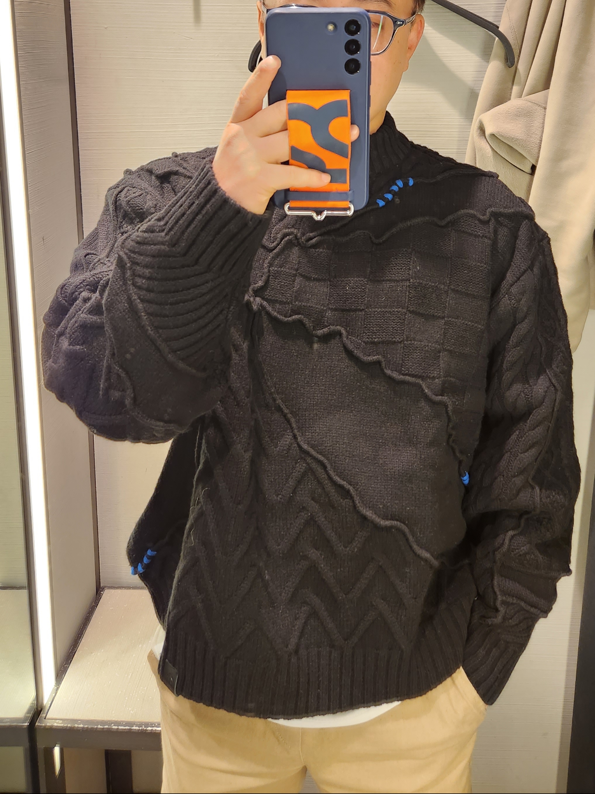 Zara x Ader Error Patchwork Oversize Knit Sweater Black 착용 스타일 - 3
