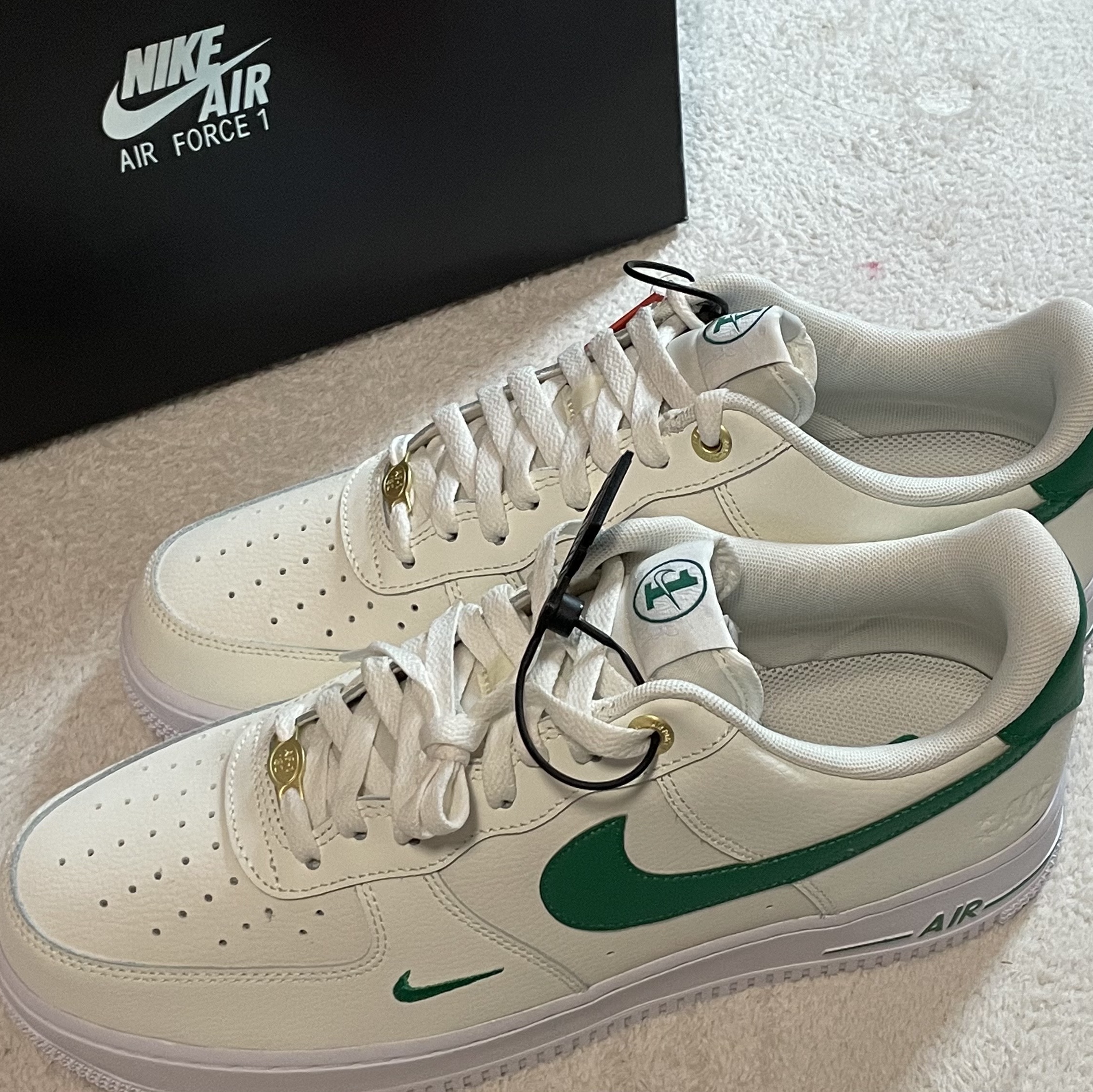 Nike Air Force 1 '07 LV8 40th Anniversary Join Forces Sail Malachite 착용 스타일 - 1