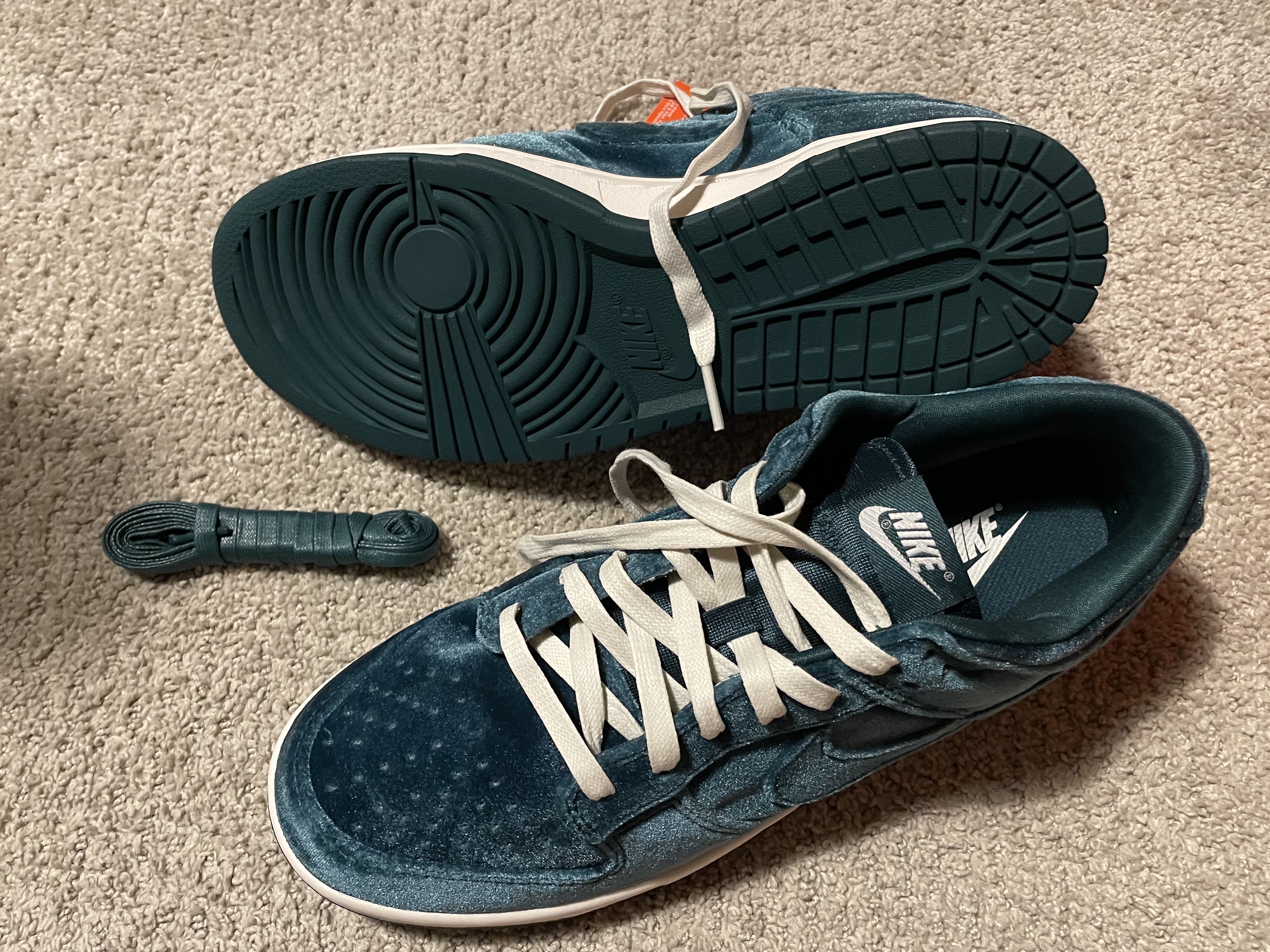 (W) Nike Dunk Low Atomic Teal 착용 스타일 - 3