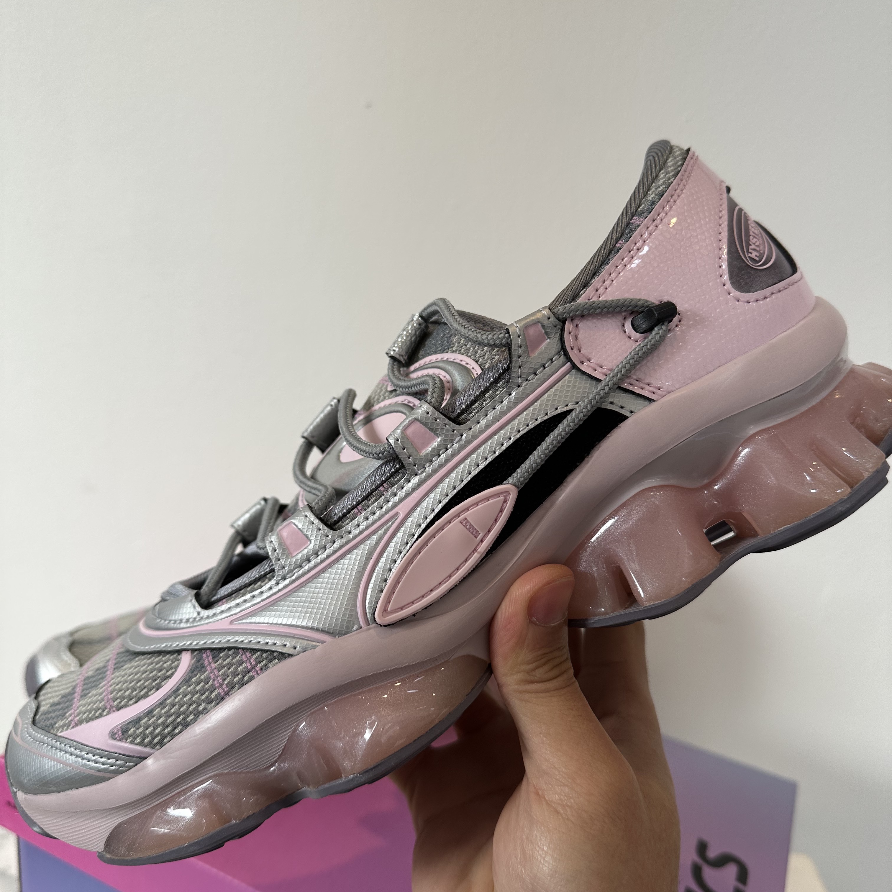 (W) Asics x Kiko Kostadinov x Hysteric Glamour Gel-Quantum Cotton Candy 착용 스타일 - 1