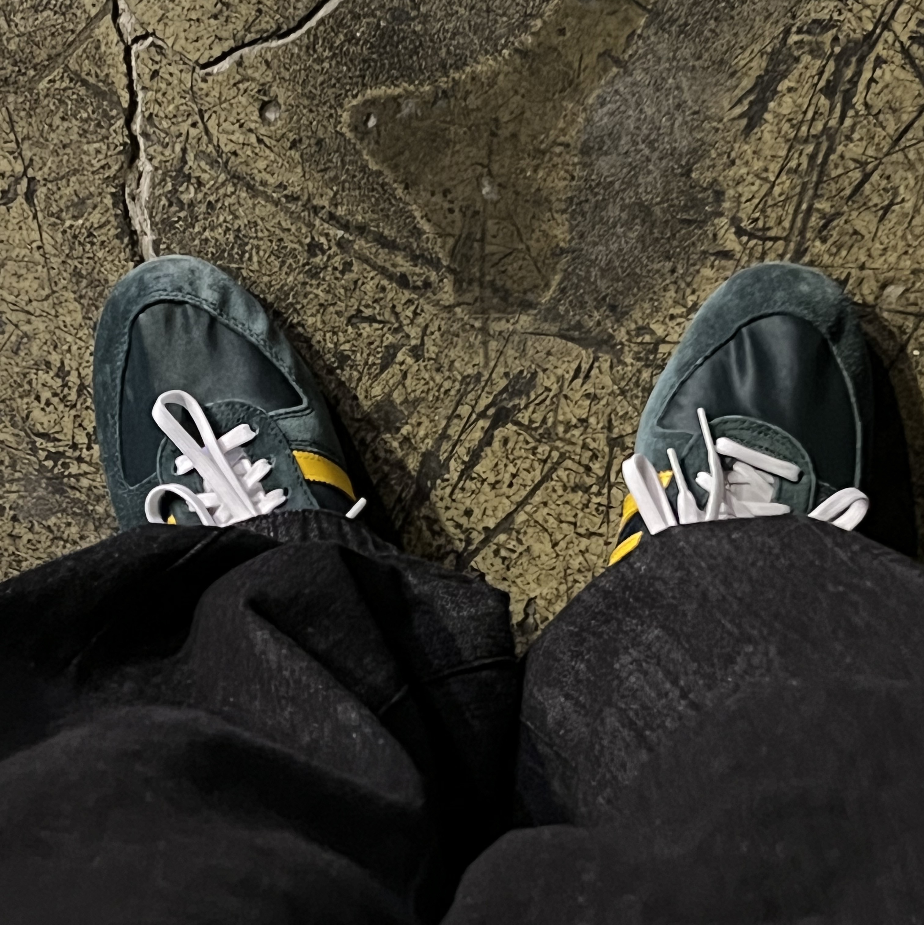 Adidas x Noah Vintage Collegiate Gold 착용 스타일 - 3