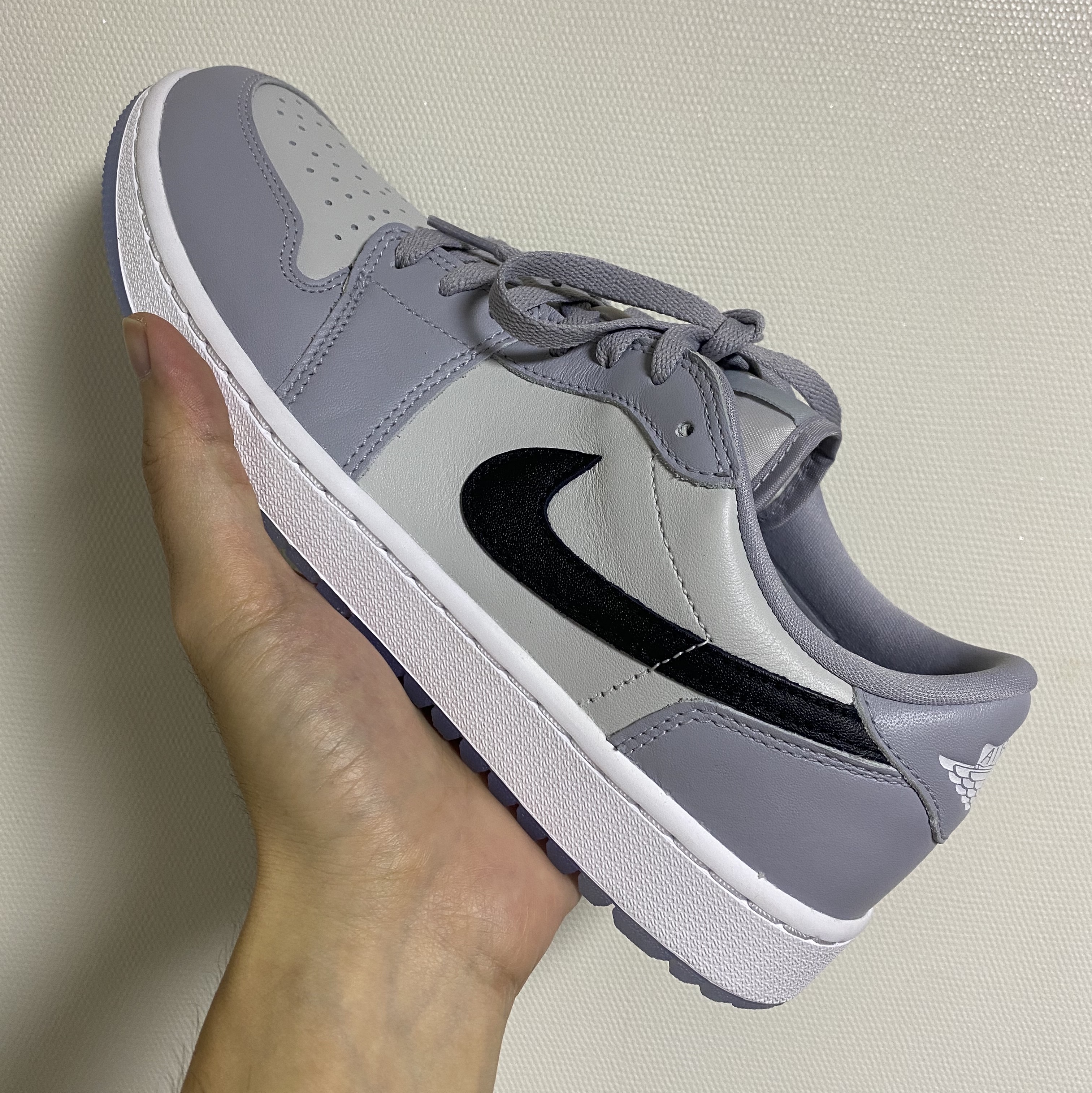 Jordan 1 Low Golf Wolf Grey 착용 스타일