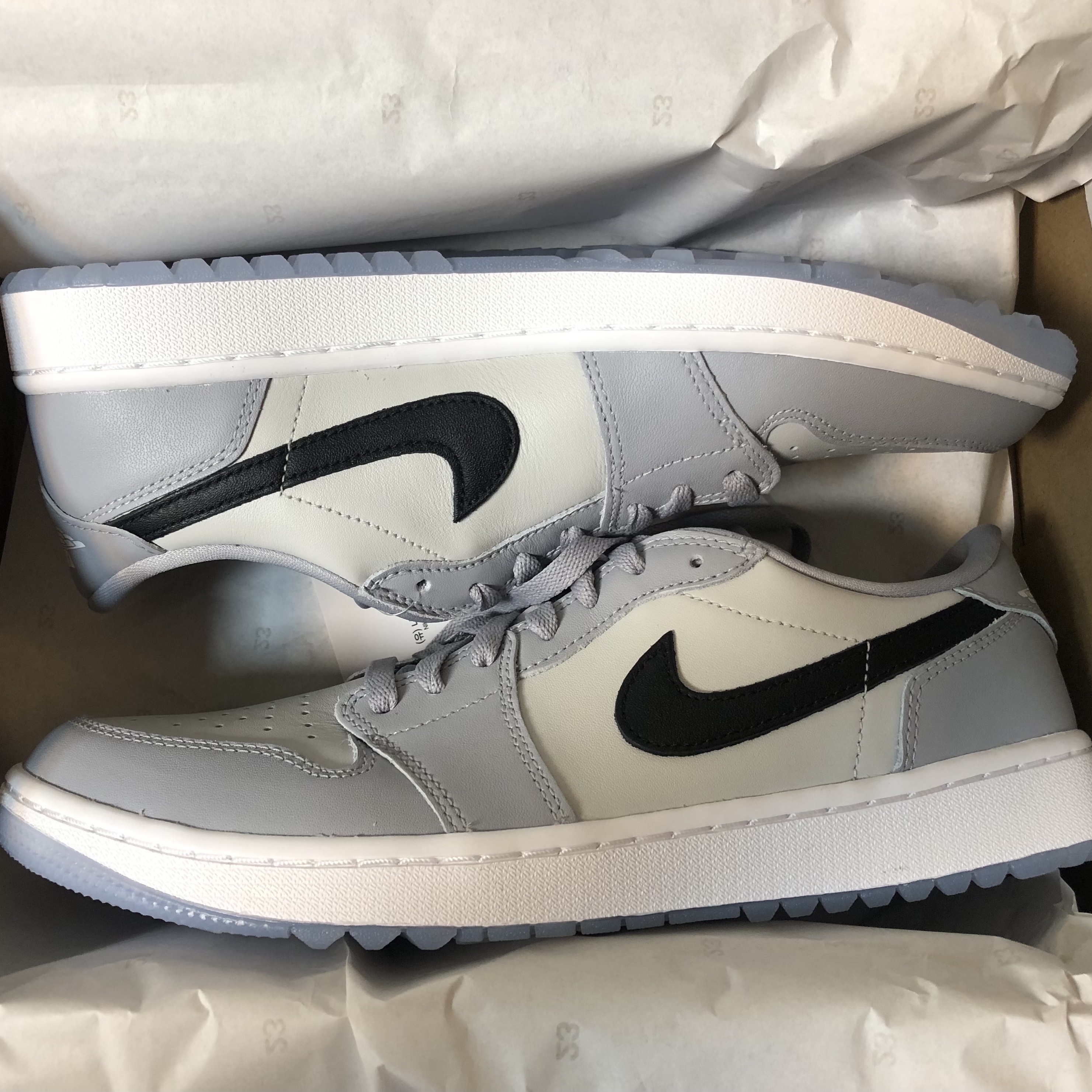 Jordan 1 Low Golf Wolf Grey 착용 스타일