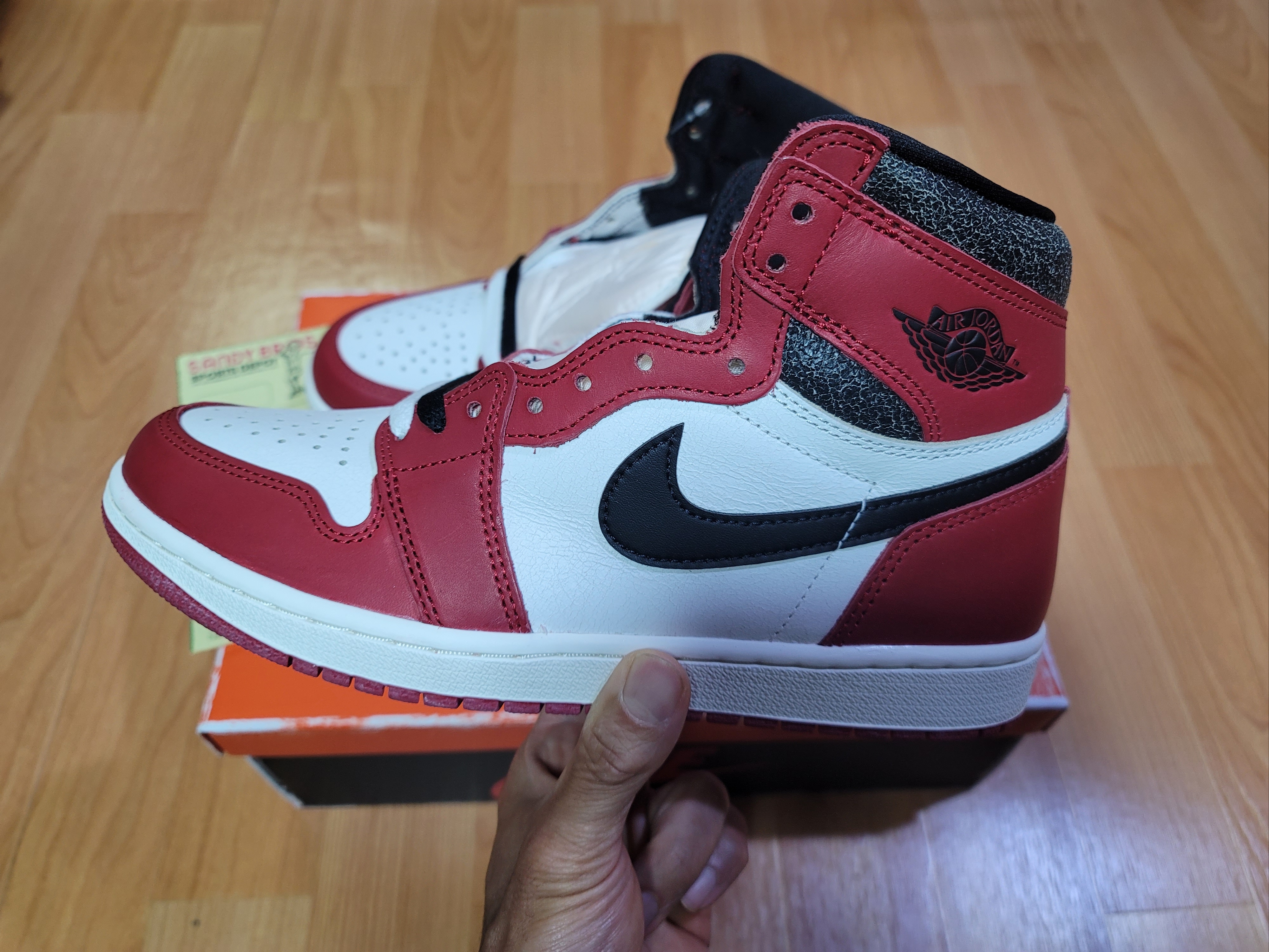 Jordan 1 Retro High OG Chicago 2022 착용 스타일 - 1