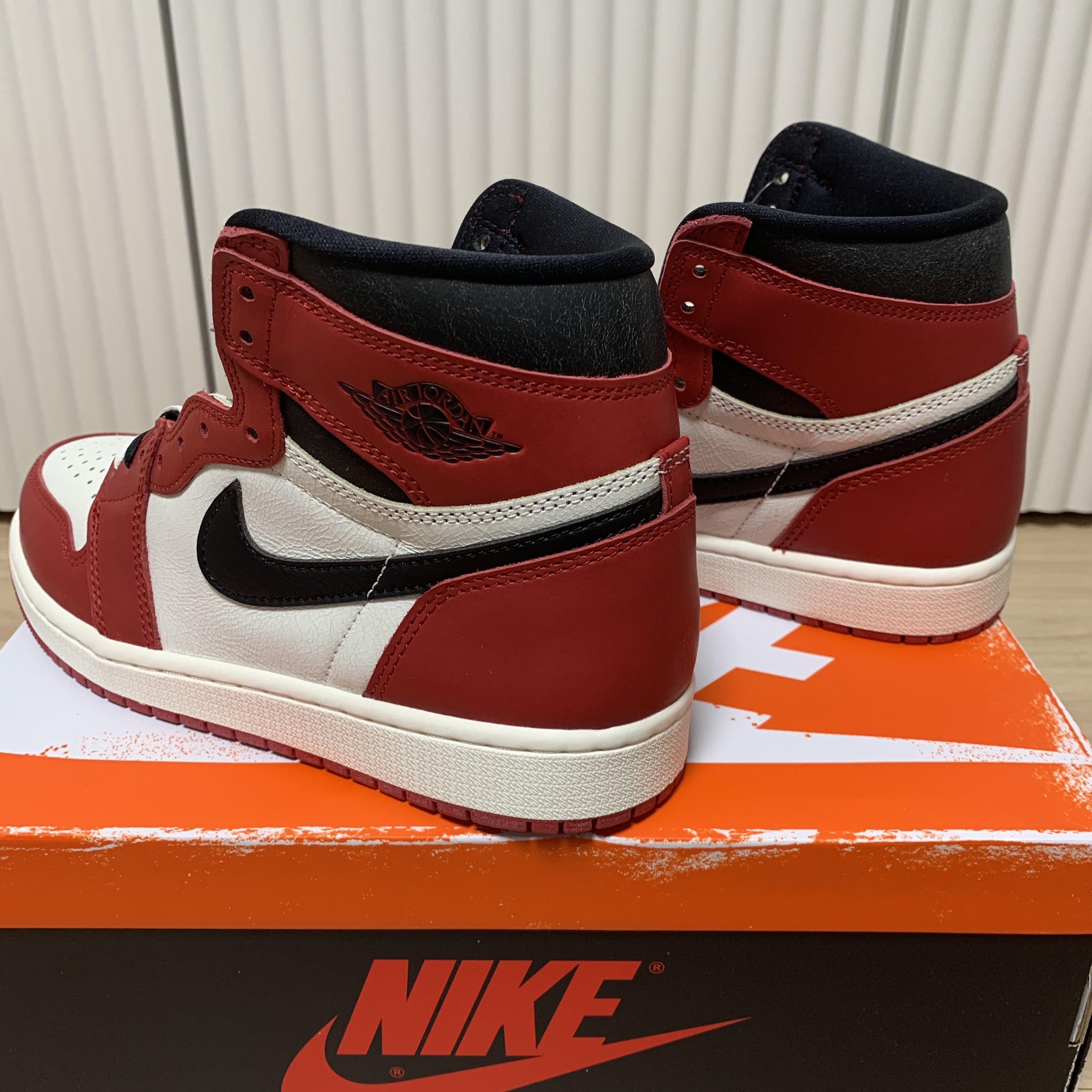 Jordan 1 Retro High OG Chicago 2022 착용 스타일 - 3