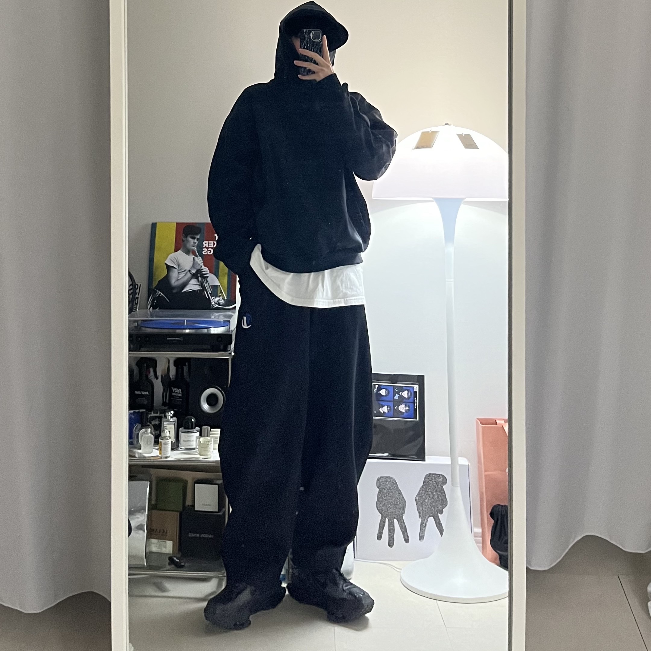 Zara x Ader Error Jogger Pants Black, Nike x Matthew M Williams Zoom 004 Triple Black 착용 스타일 - 3
