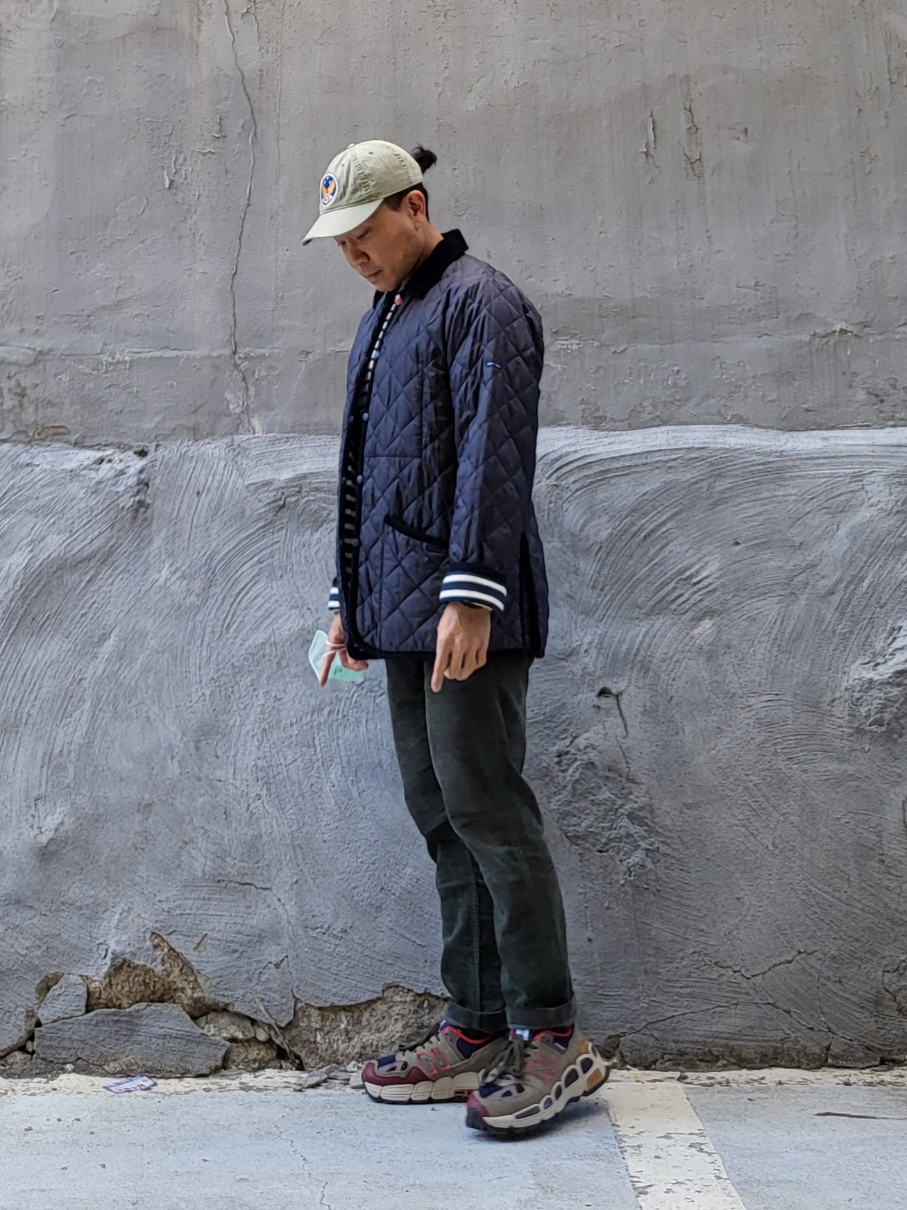 Double RL Garment Dyeing Twill Ball Cap Green, New Balance x Salehe Bembury 574 Yurt Team Forest Green 착용 스타일 - 1