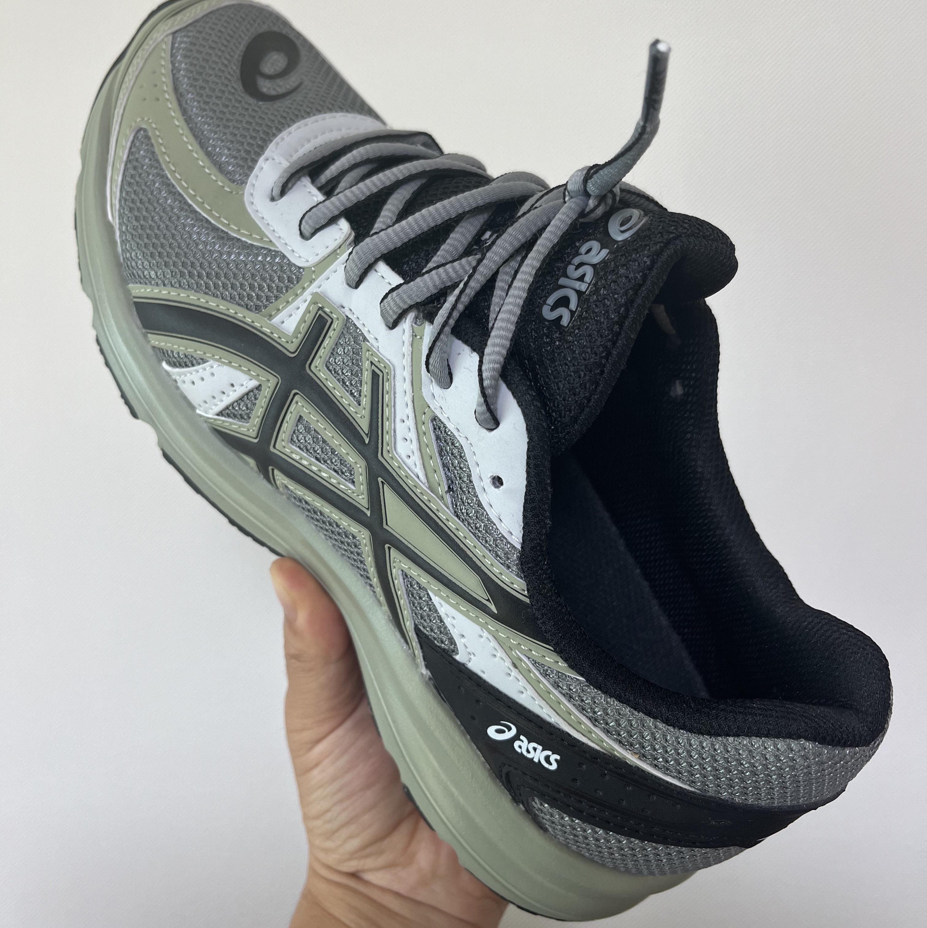 Asics Jog 100 S Sheet Rock - 2E Wide 착용 스타일 - 2