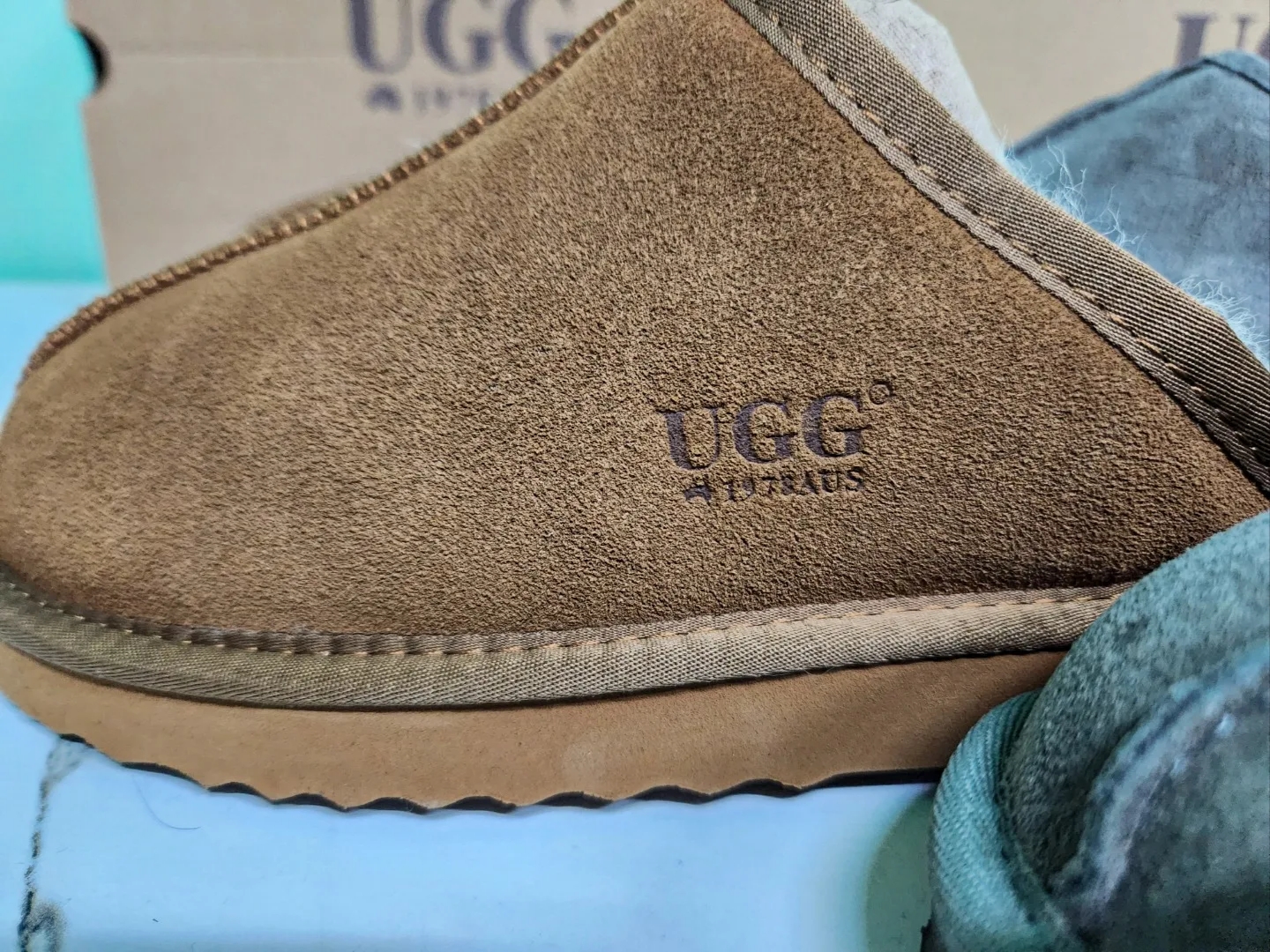 (W) UGG Coquette Slipper Chestnut 착용 스타일 - 3