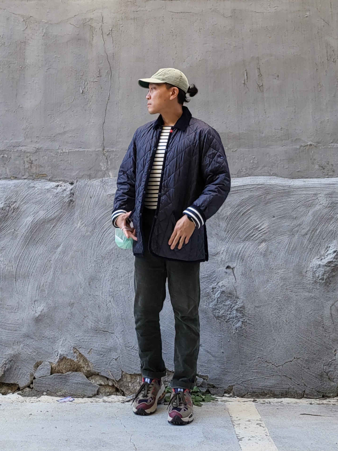 Double RL Garment Dyeing Twill Ball Cap Green, New Balance x Salehe Bembury 574 Yurt Team Forest Green 착용 스타일 - 2