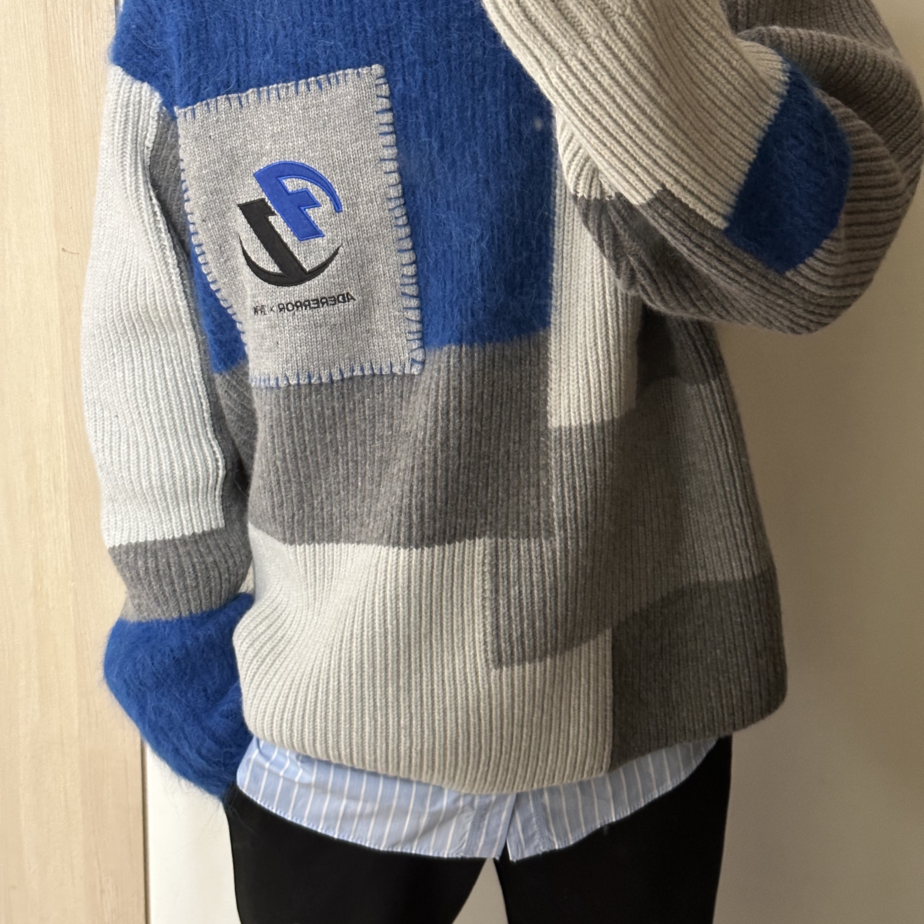 Zara x Ader Error Striped Poplin Shirt Stripe, Zara x Ader Error Patchwork Oversize Knit Sweater Multicolor 착용 스타일 - 3