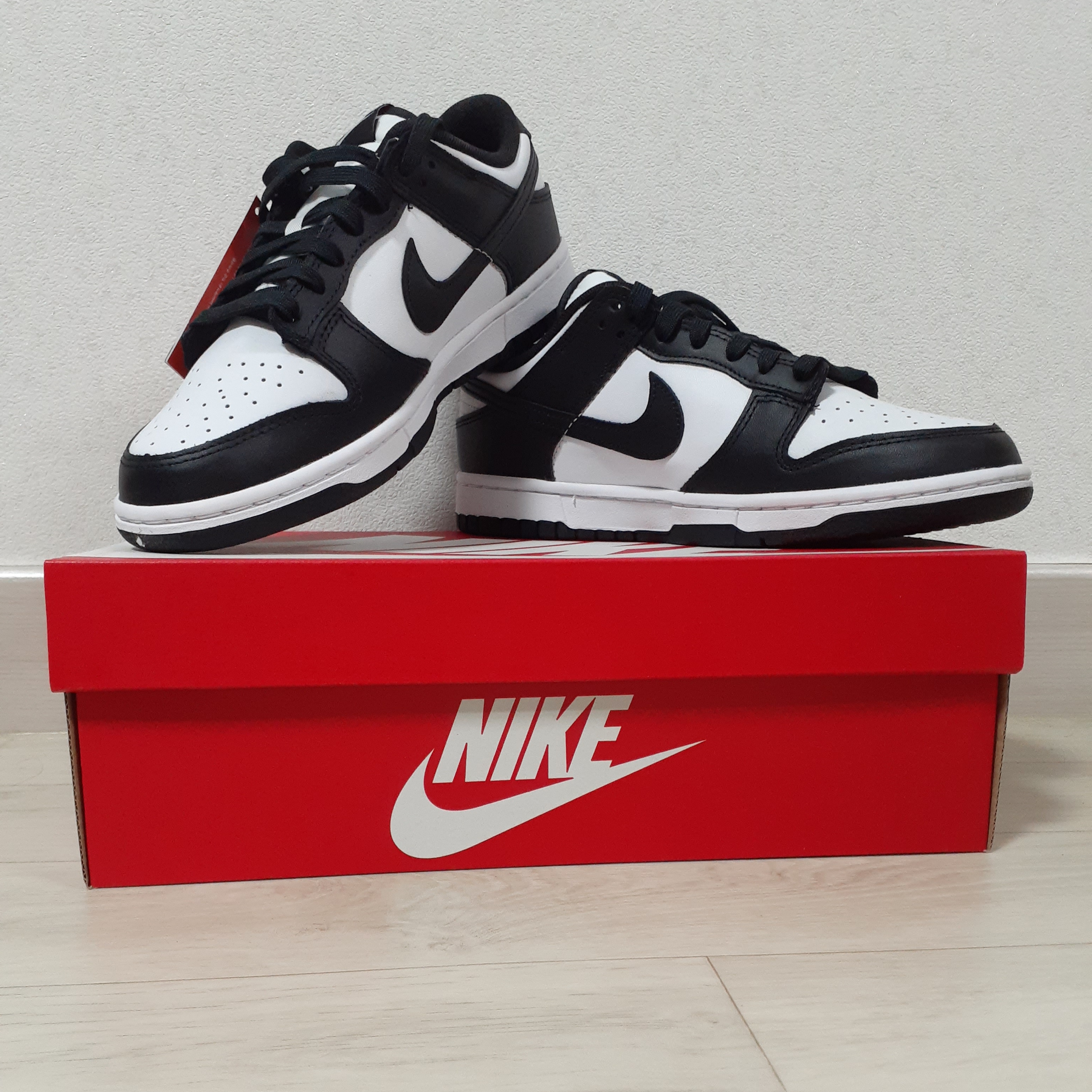 Nike Dunk Low Retro Black 착용 스타일