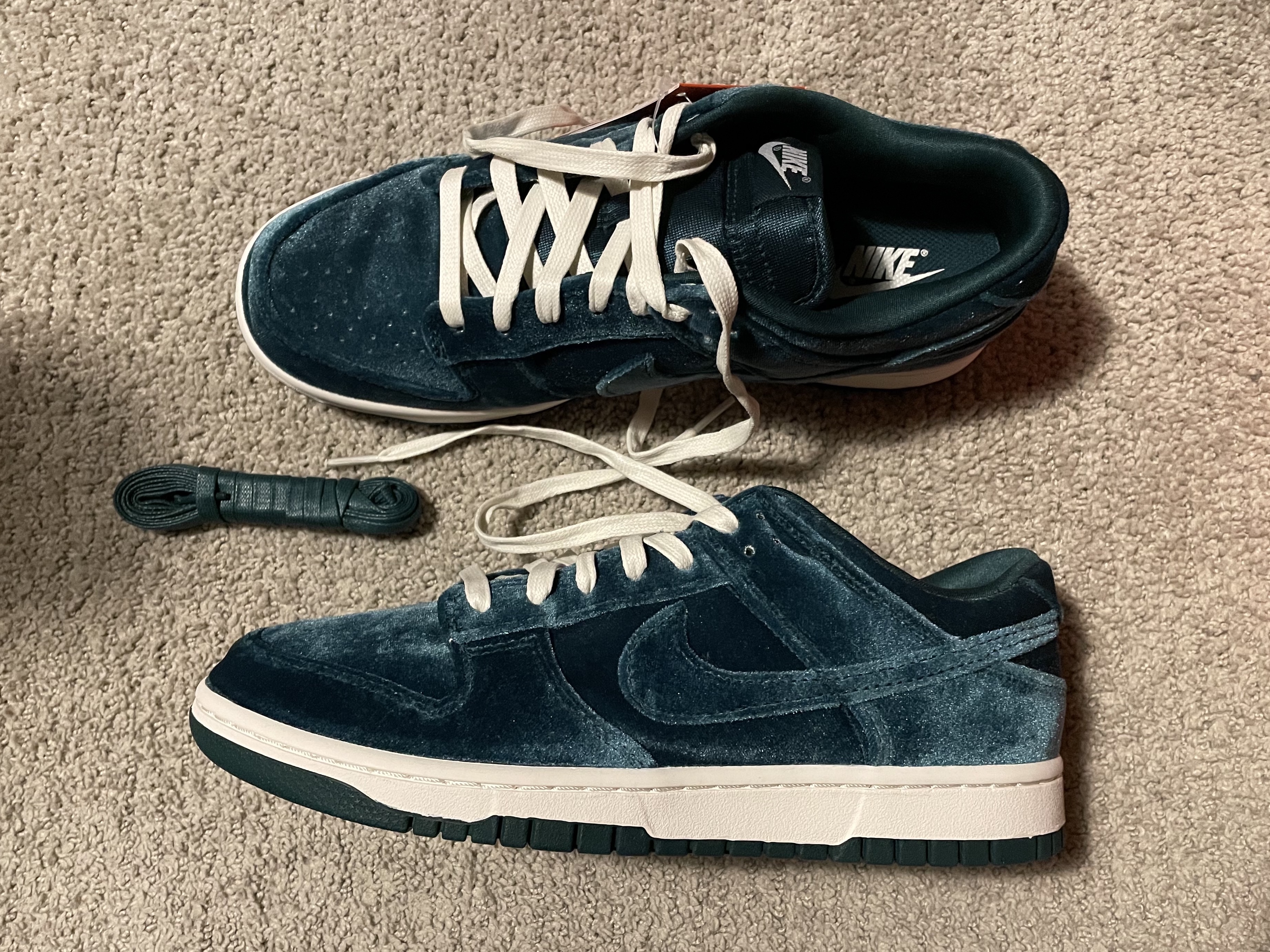 (W) Nike Dunk Low Atomic Teal 착용 스타일 - 2