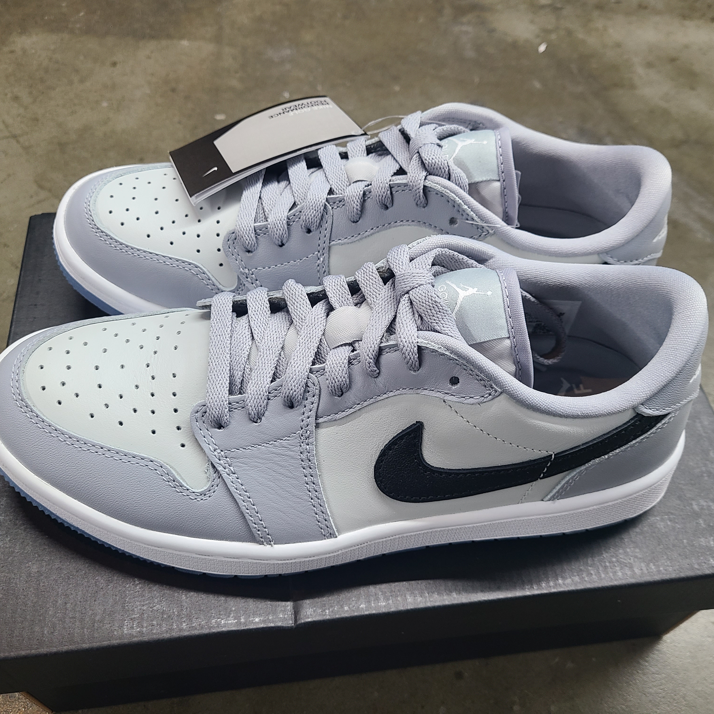 Jordan 1 Low Golf Wolf Grey 착용 스타일