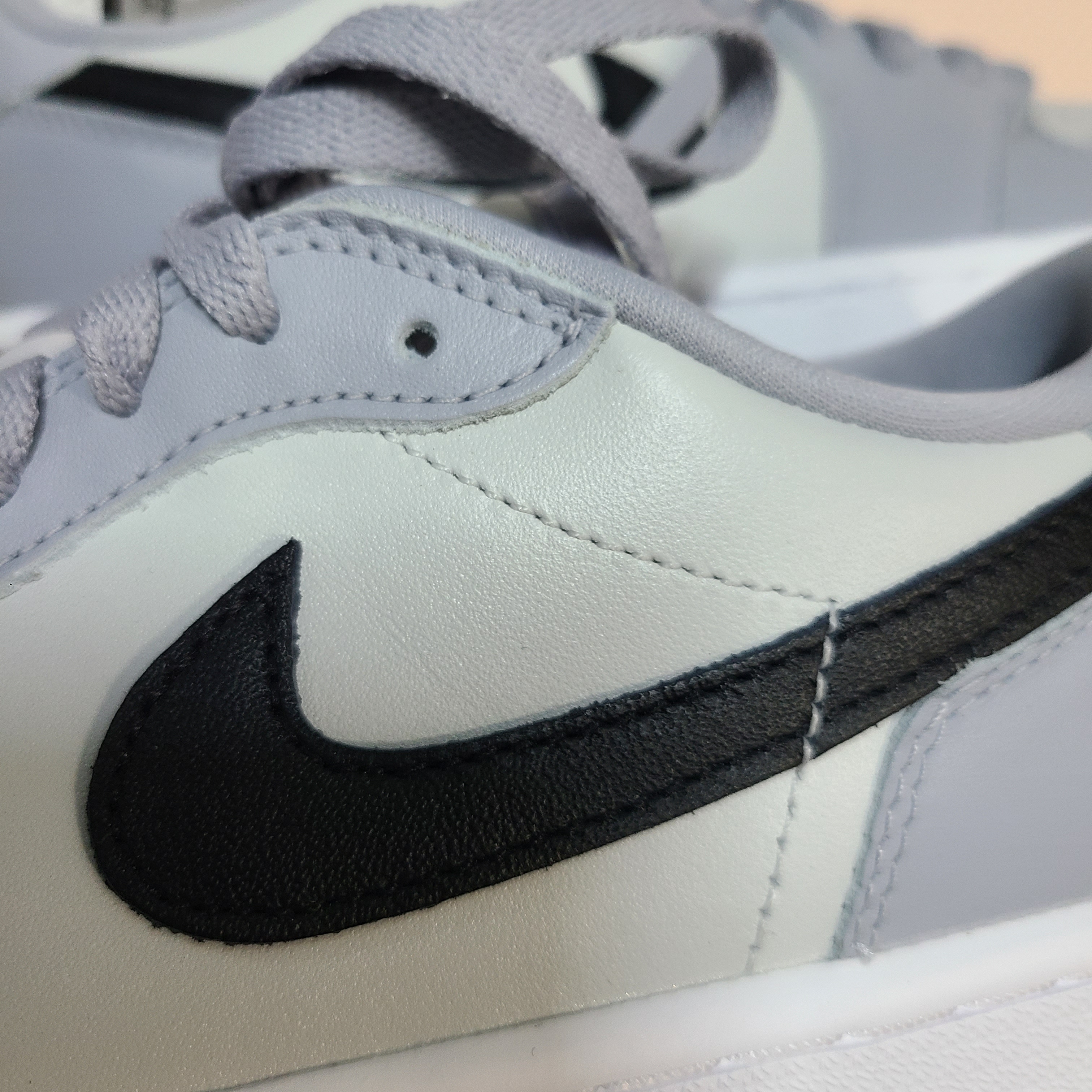 Jordan 1 Low Golf Wolf Grey 착용 스타일