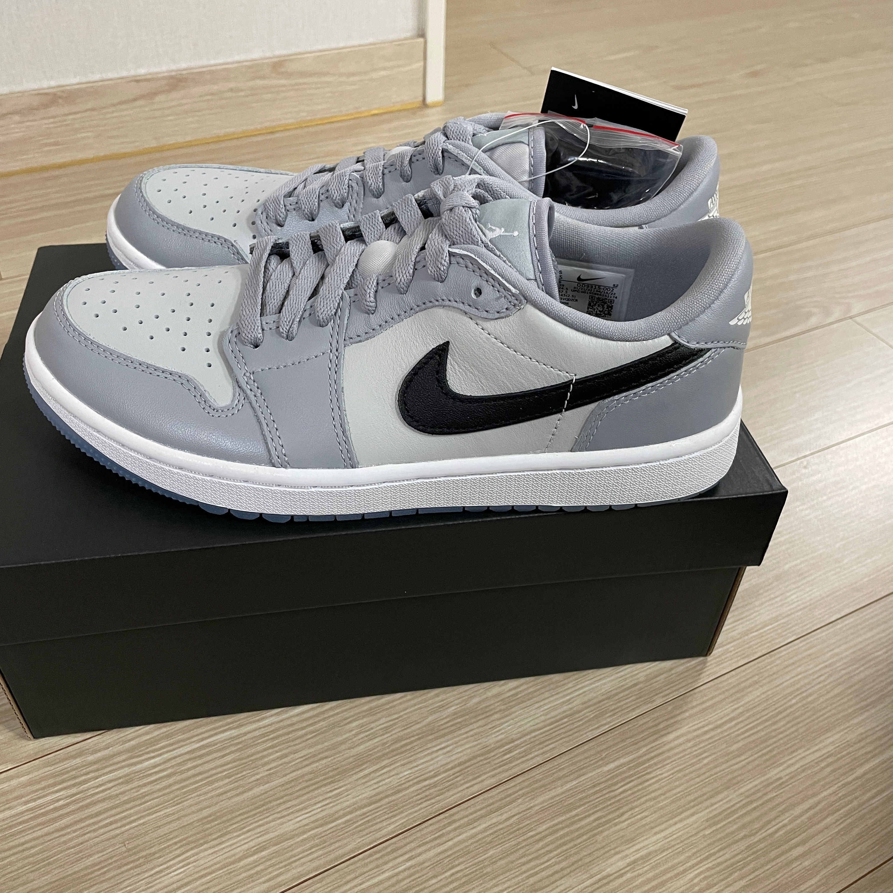 Jordan 1 Low Golf Wolf Grey 착용 스타일
