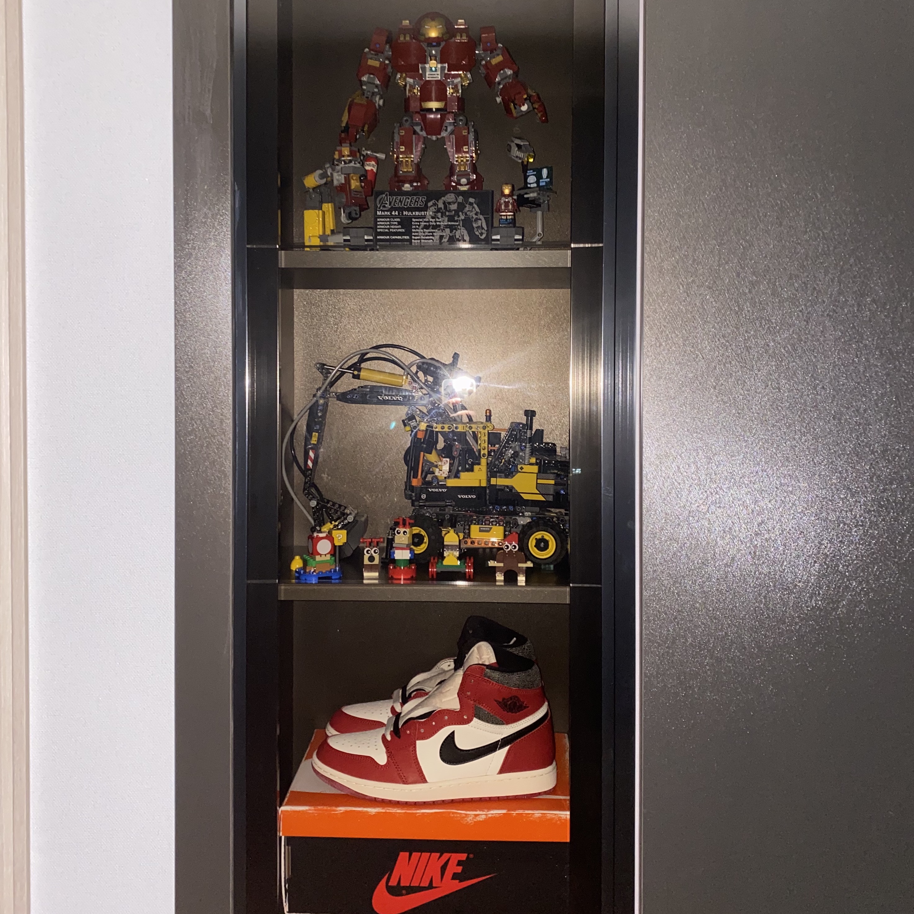 Jordan 1 Retro High OG Chicago 2022, Lego Marvel The Hulkbuster: Ultron Edition 착용 스타일