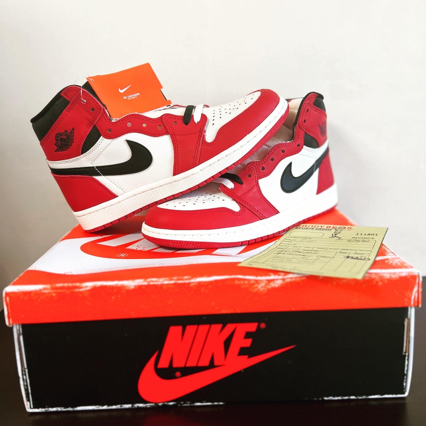 Nike Dunk Low SP Kentucky 2022, Jordan 1 Retro High OG Chicago 2022 착용 스타일 - 3