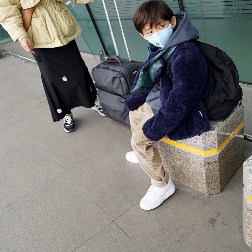 (PS) Nike Force 1 LE Triple White 착용 스타일 - 3