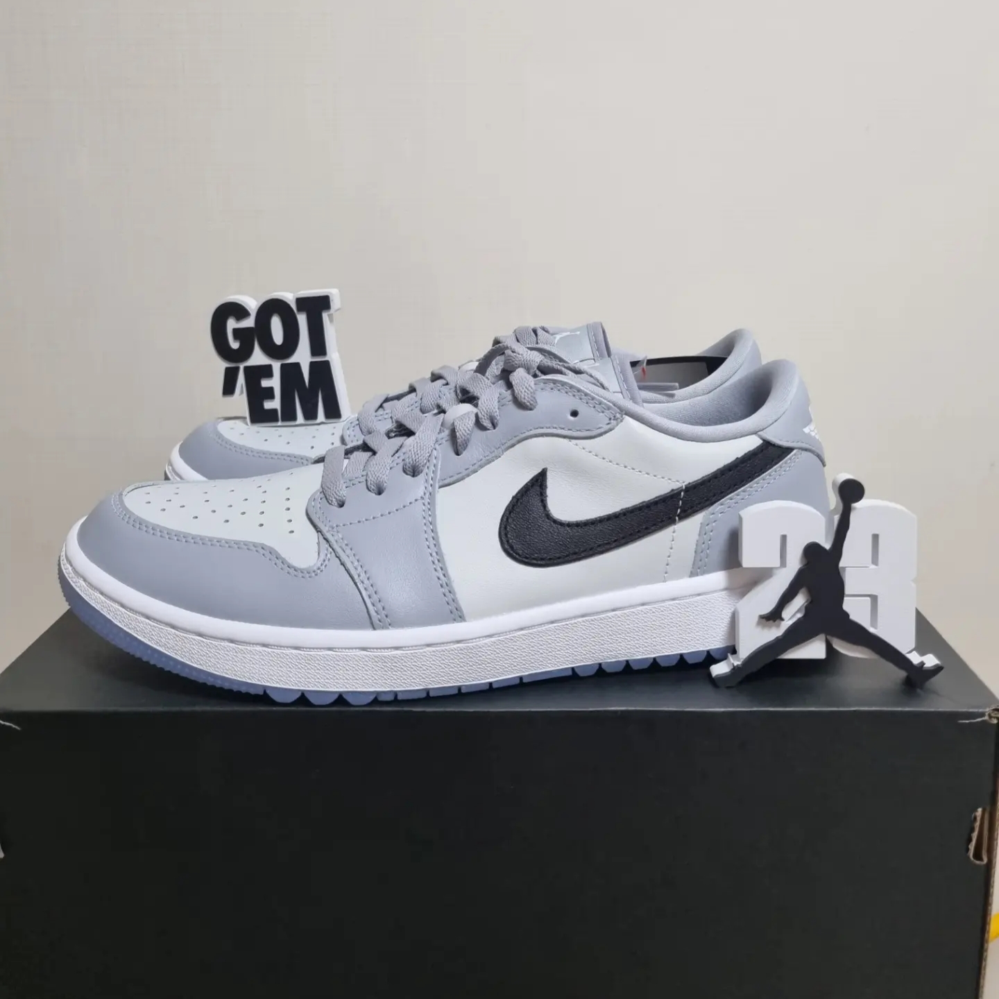 Jordan 1 Low Golf Wolf Grey 착용 스타일 - 2