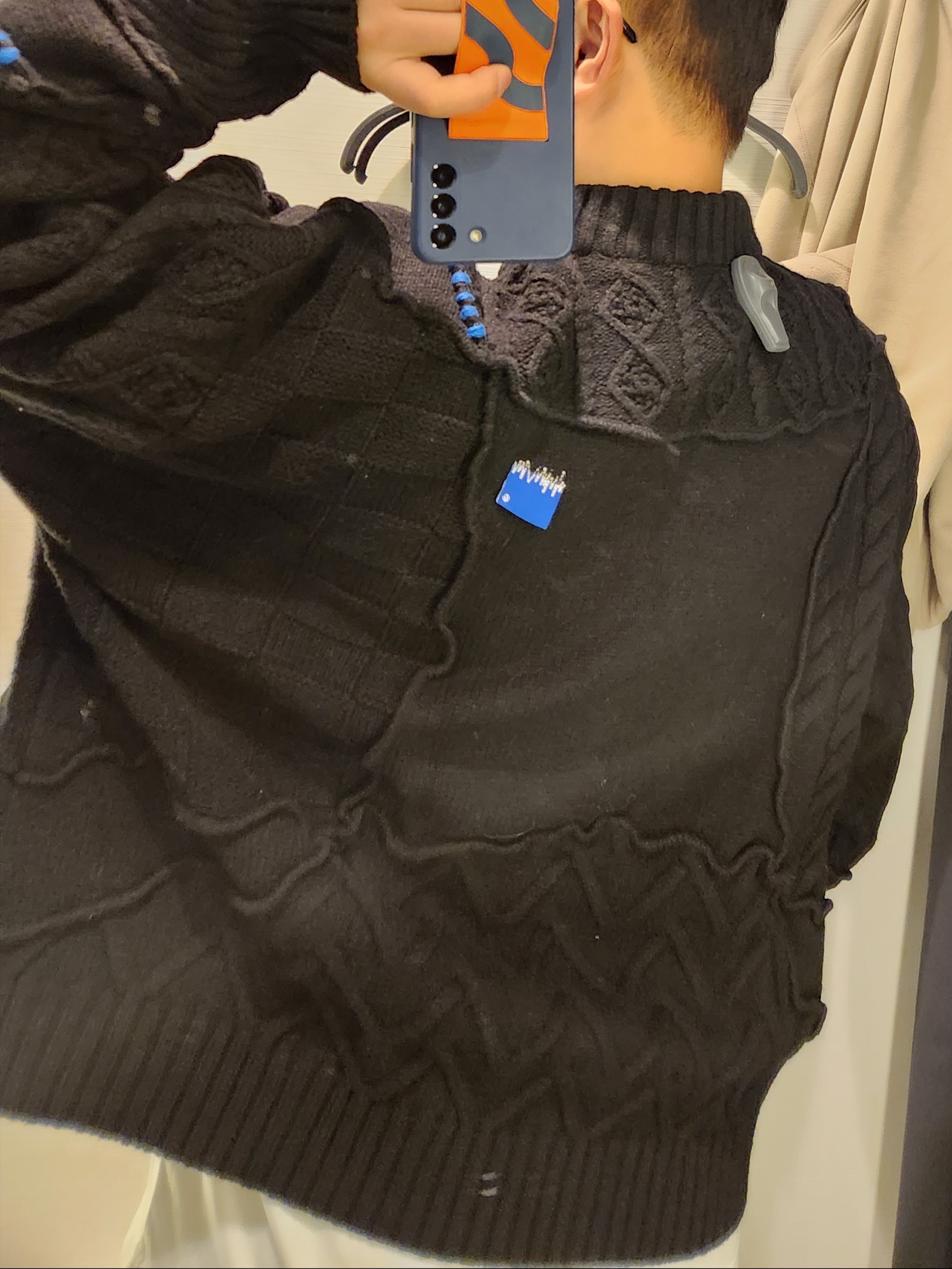 Zara x Ader Error Patchwork Oversize Knit Sweater Black 착용 스타일 - 2