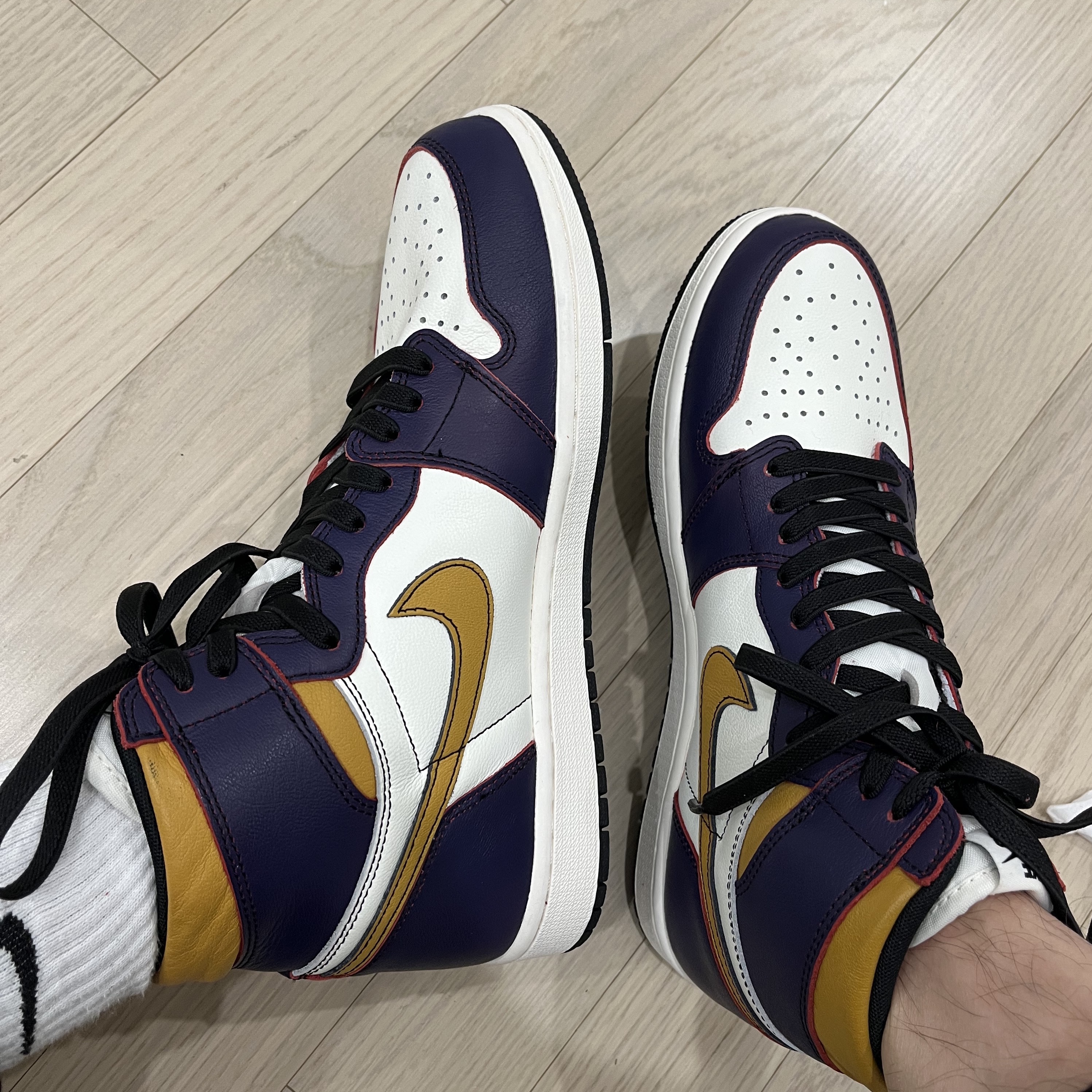 Jordan 1 Retro High OG Defiant SB LA to Chicago 착용 스타일 - 5