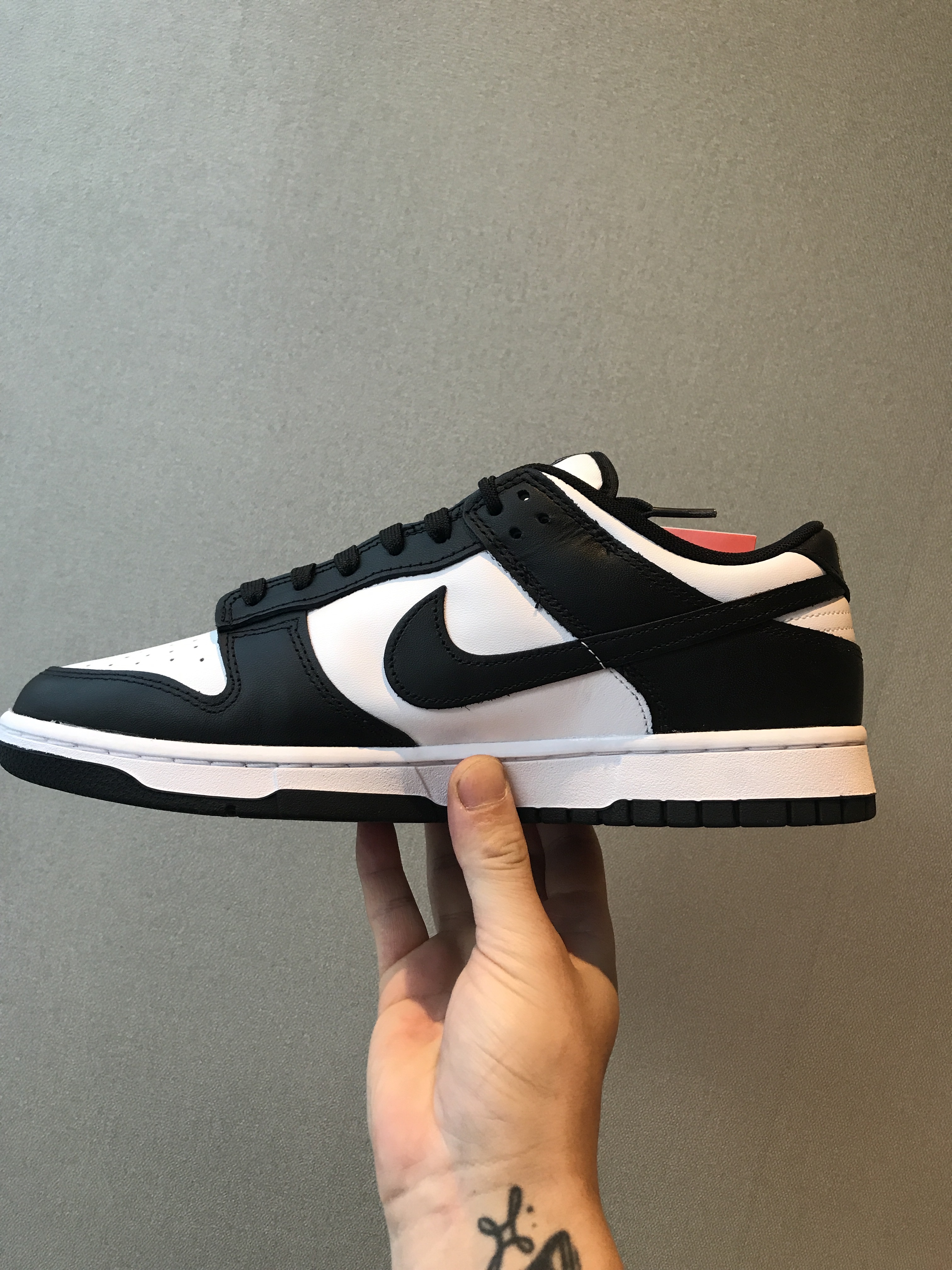 Nike Dunk Low Retro Black 착용 스타일