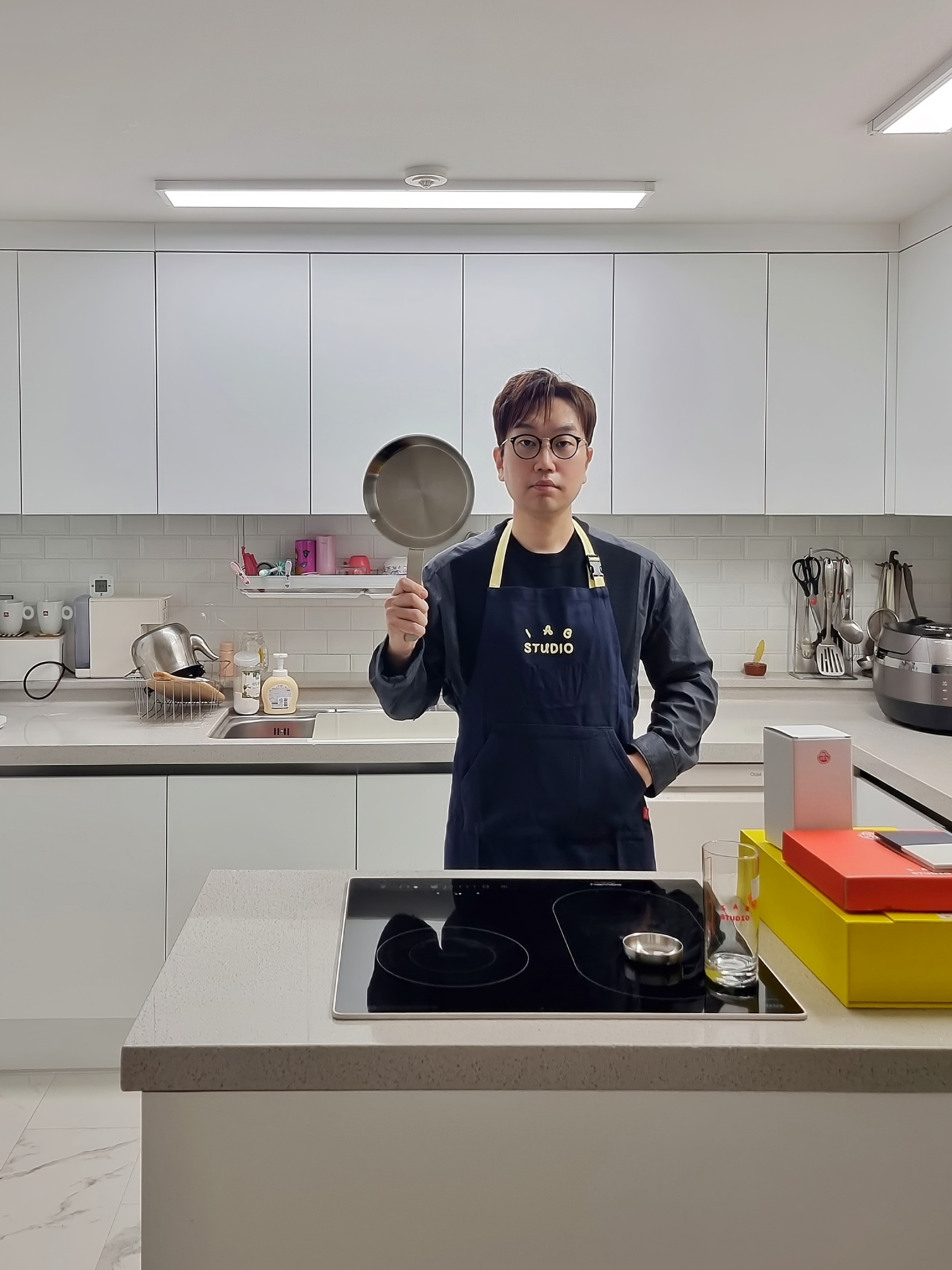 IAB Studio x Ottogi Mayonnaise 50th Anniversary Cooking Kit (Without Mini Mayonnaise) 착용 스타일 - 2