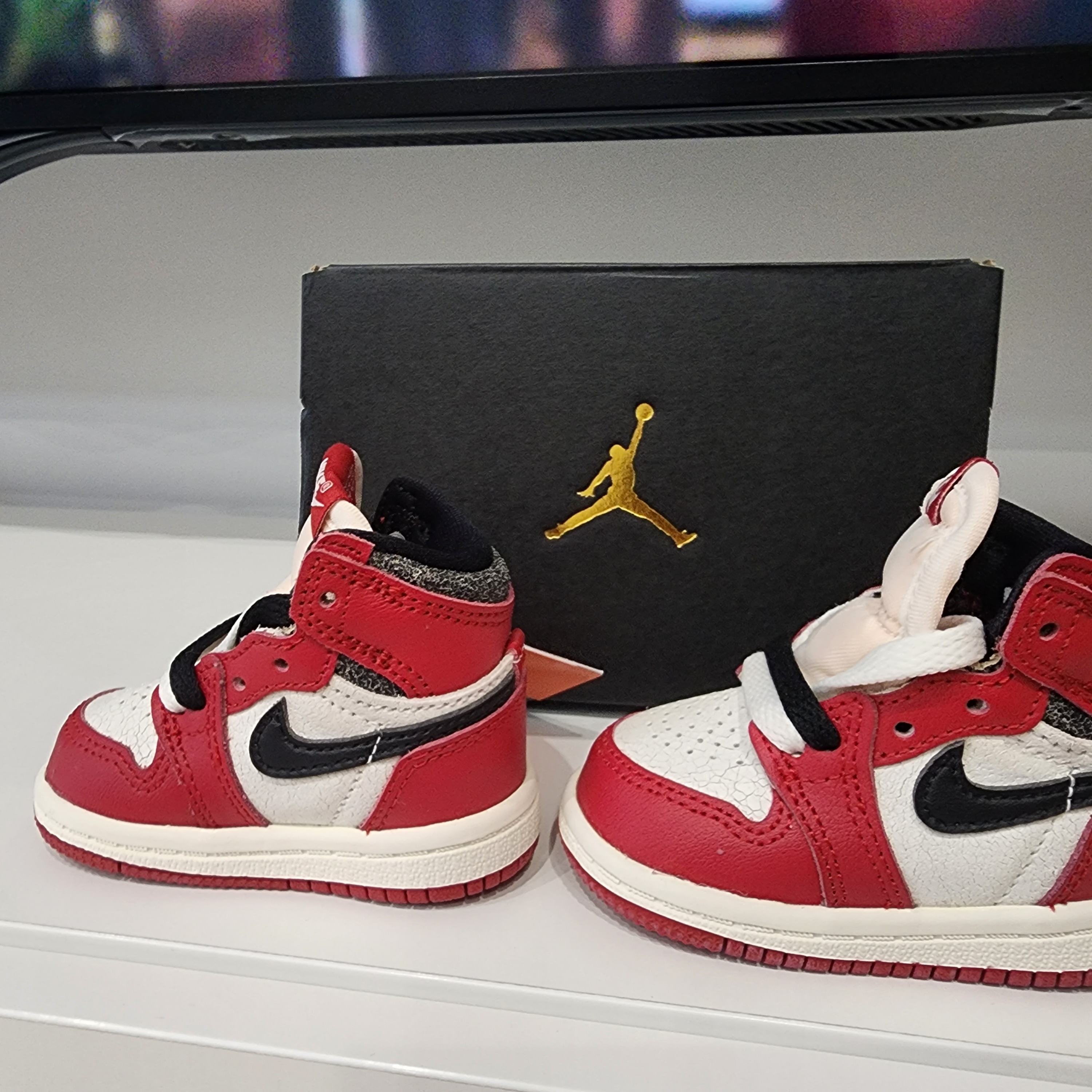 (TD) Jordan 1 Retro High OG Chicago 2022 착용 스타일 - 1