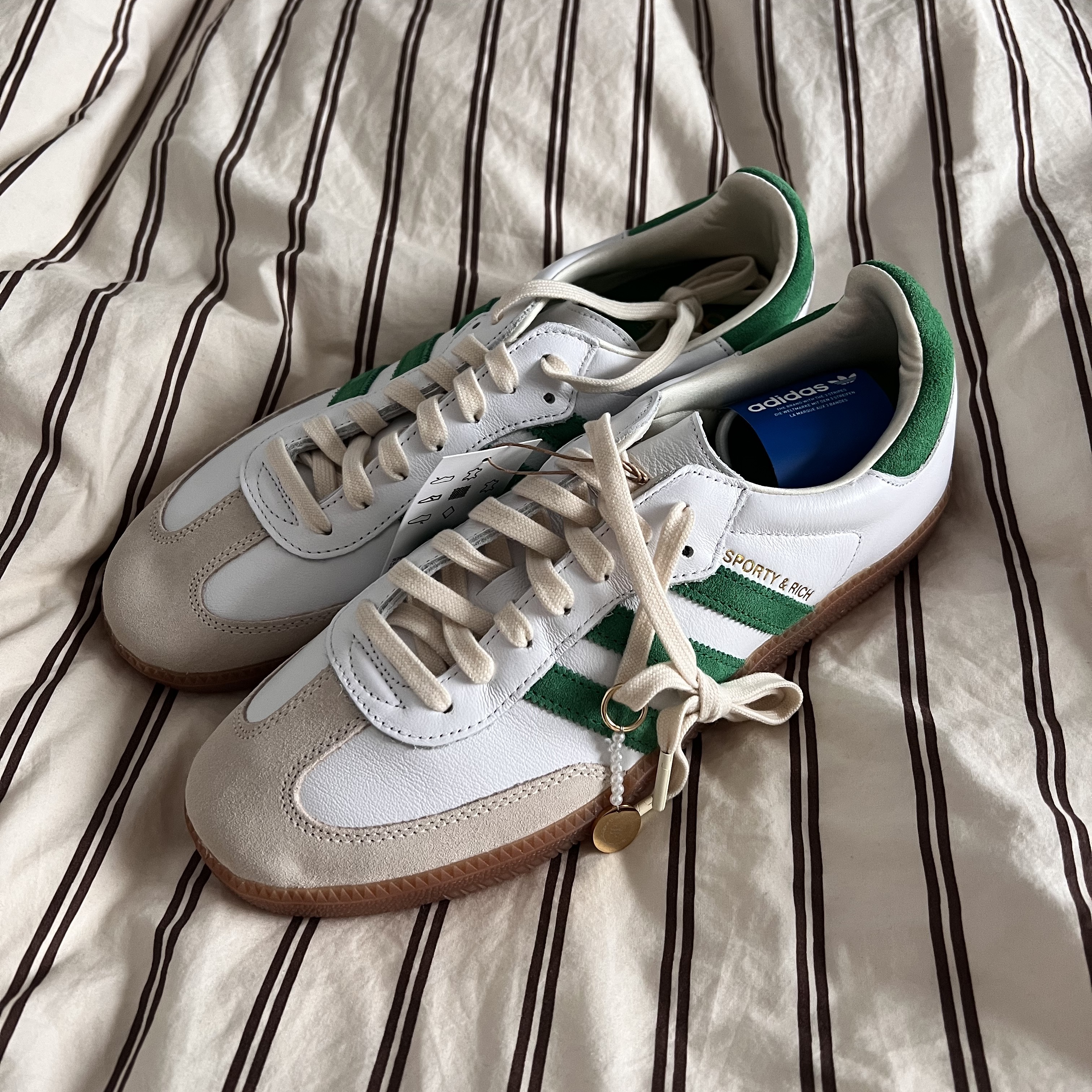 Adidas x Sporty & Rich Samba OG Cloud White Green 착용 스타일 - 3