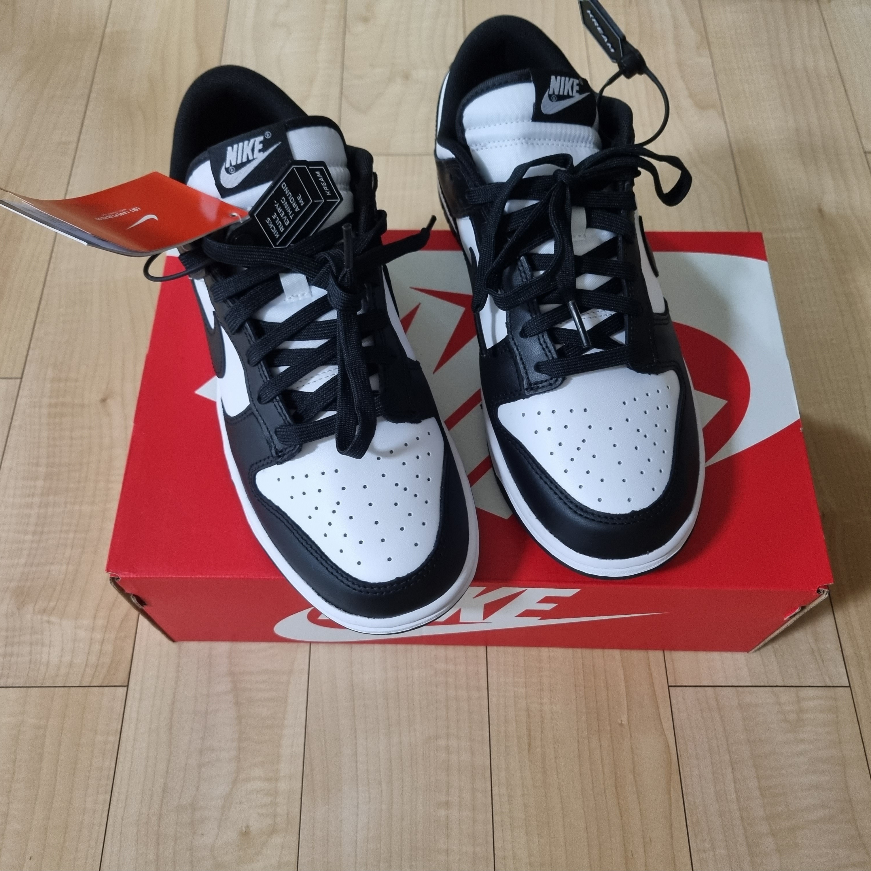 Nike Dunk Low Retro Black 착용 스타일