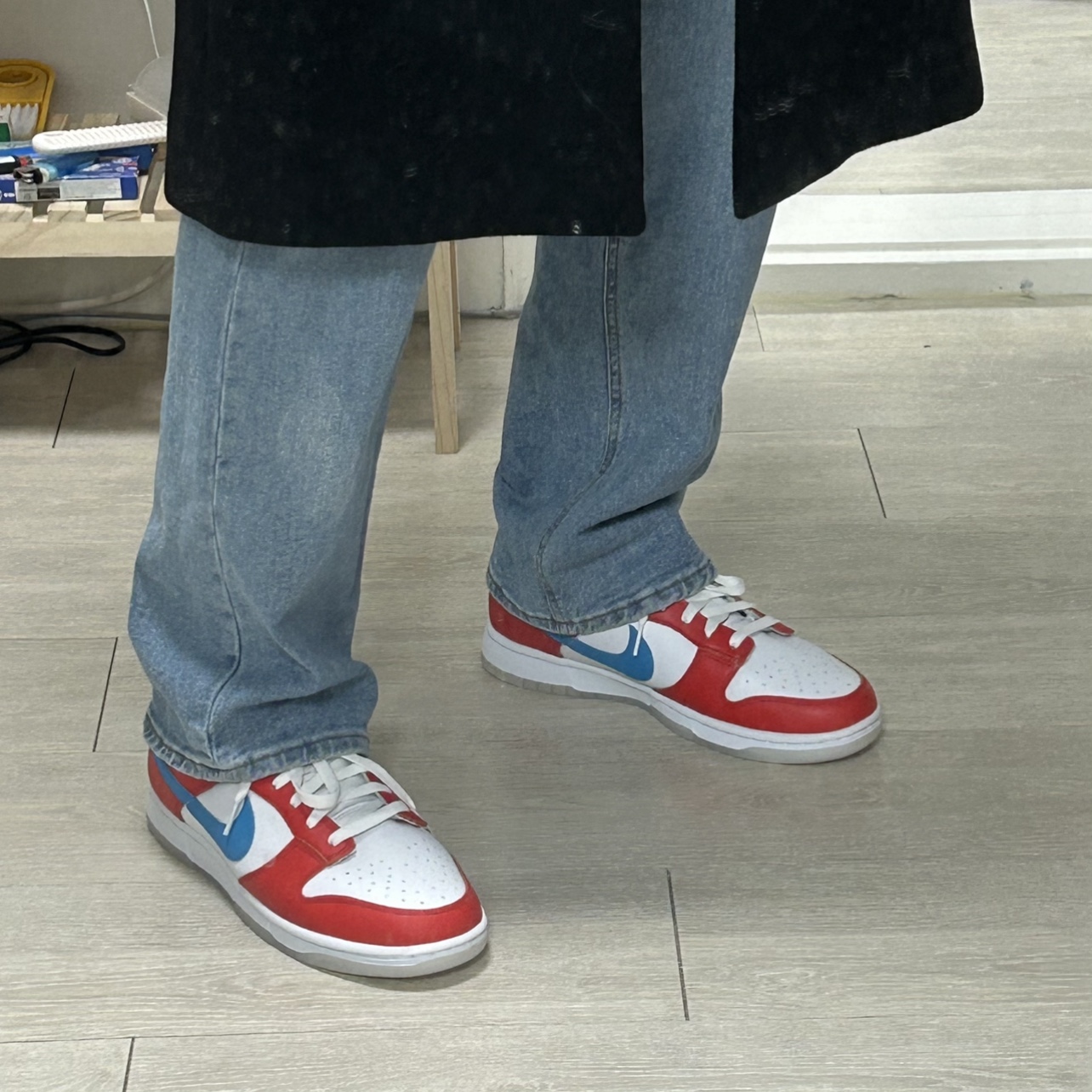 Nike x LeBron James x Fruity Pebbles Dunk Low QS Habanero Red 착용 스타일 - 1