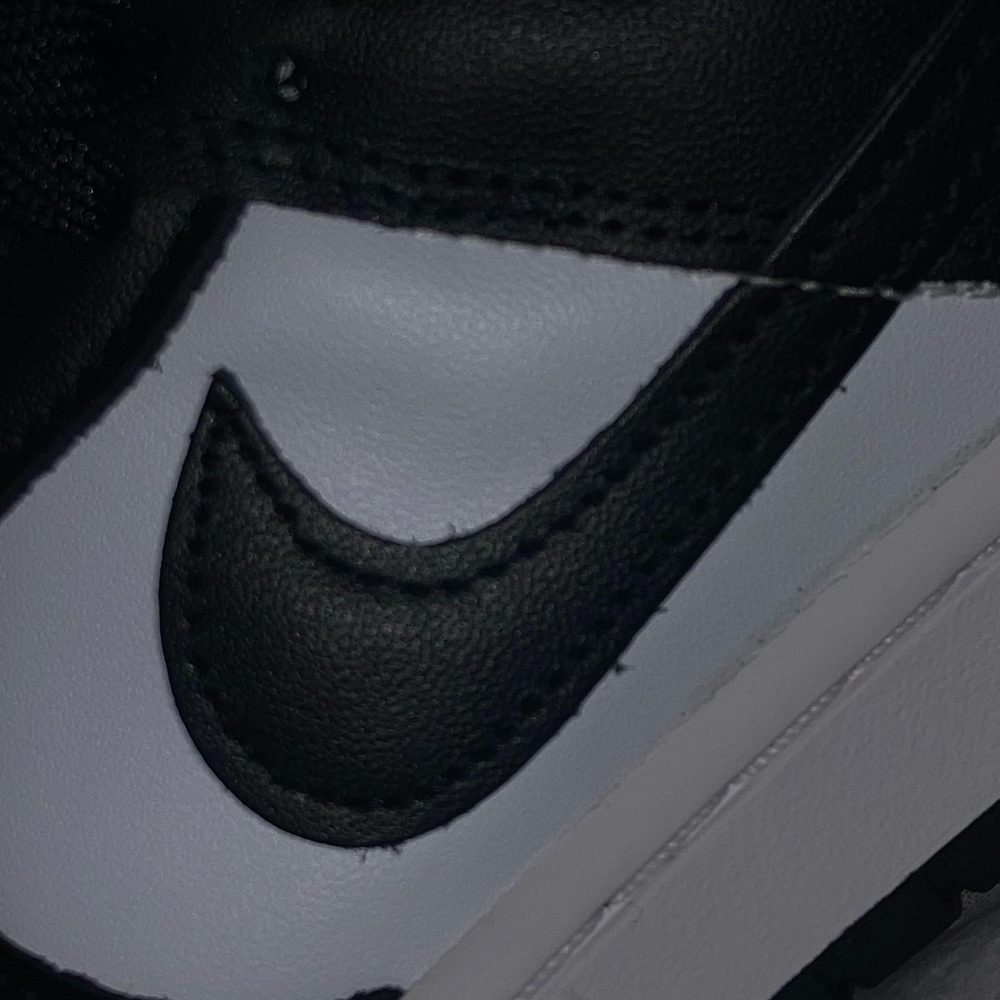 (W) Nike Dunk Low Black 착용 스타일 - 4