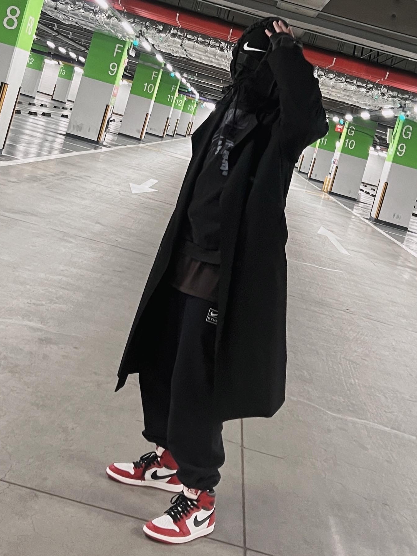 Nike x Stussy NRG Cuffed Beanie Black, Nike x Stussy NRG RA Washed Fleece Pants Black (DN4030-010) 착용 스타일 - 4