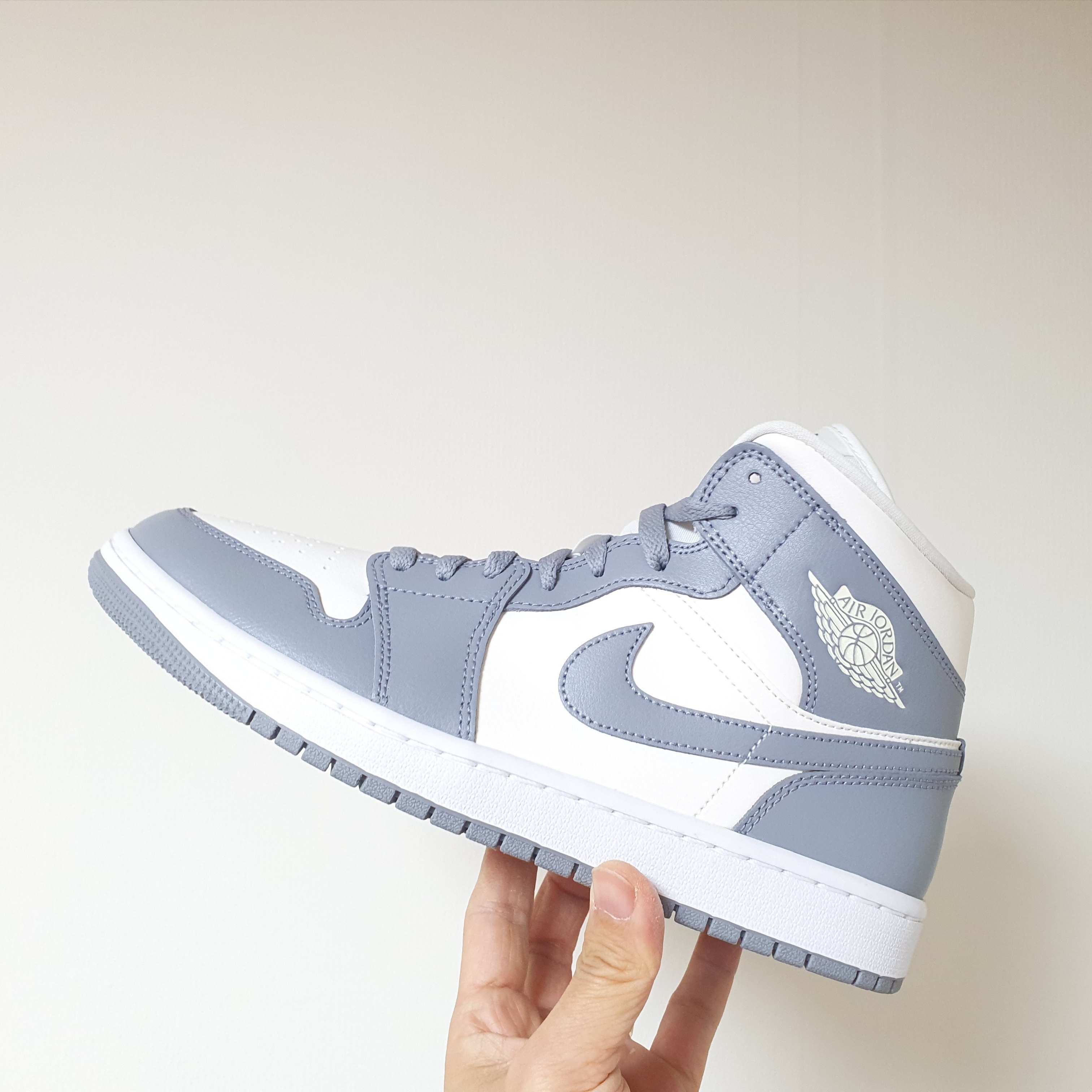 (W) Jordan 1 Mid Sail Stealth 착용 스타일 - 3