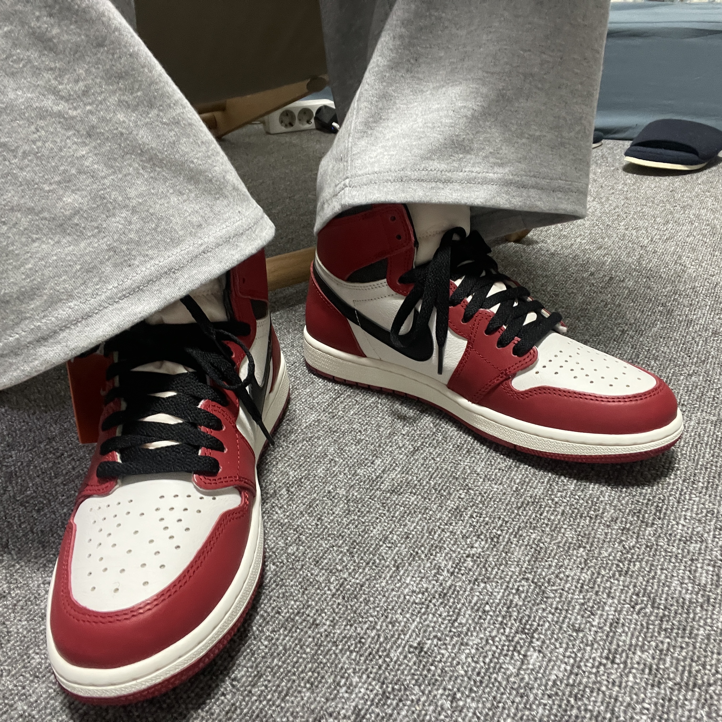 Jordan 1 Retro High OG Chicago 2022 착용 스타일 - 1