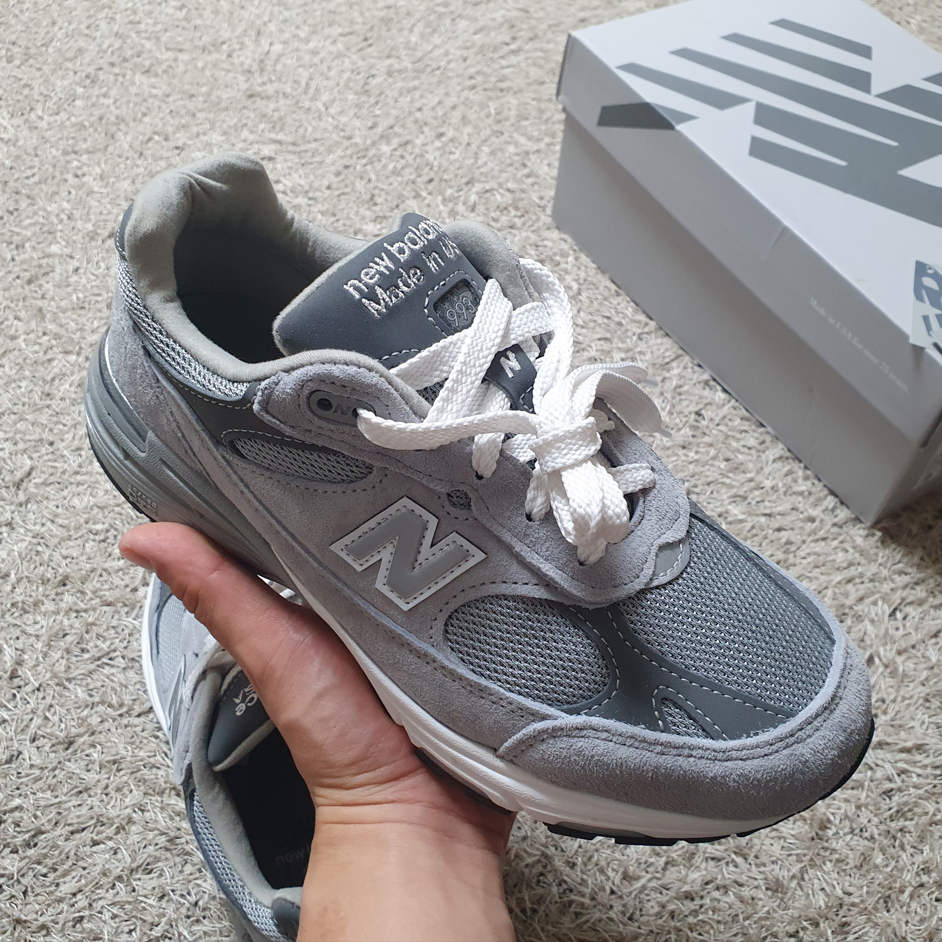 New Balance 993 Made in USA Grey - D Standard, (W) New Balance 993 Made in USA Grey - B Standard 착용 스타일 - 2