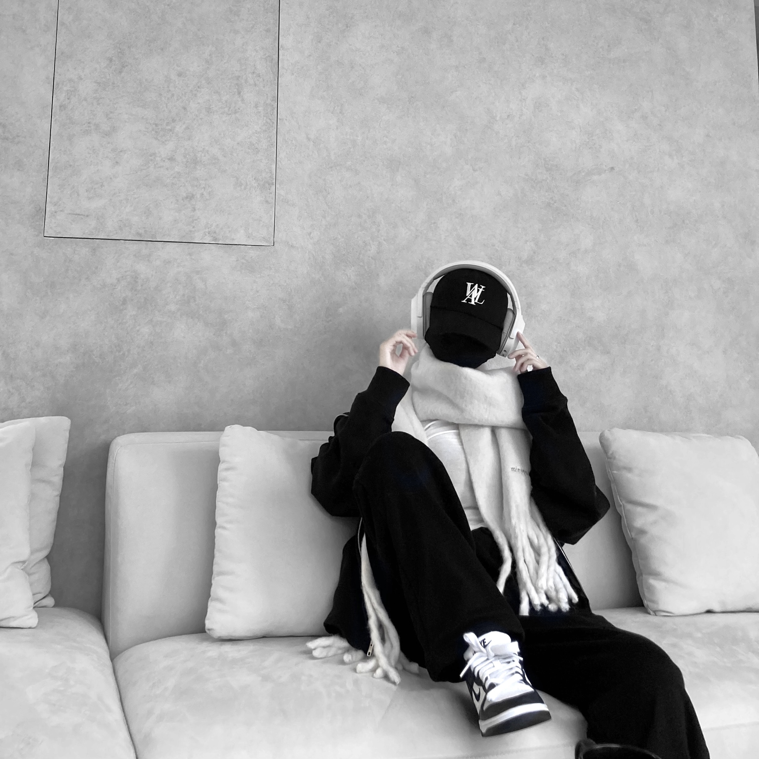 Stussy Basic Stussy Zip Hoodie Black 2022, (W) Nike Dunk Low Disrupt 2 Black White 착용 스타일 - 3