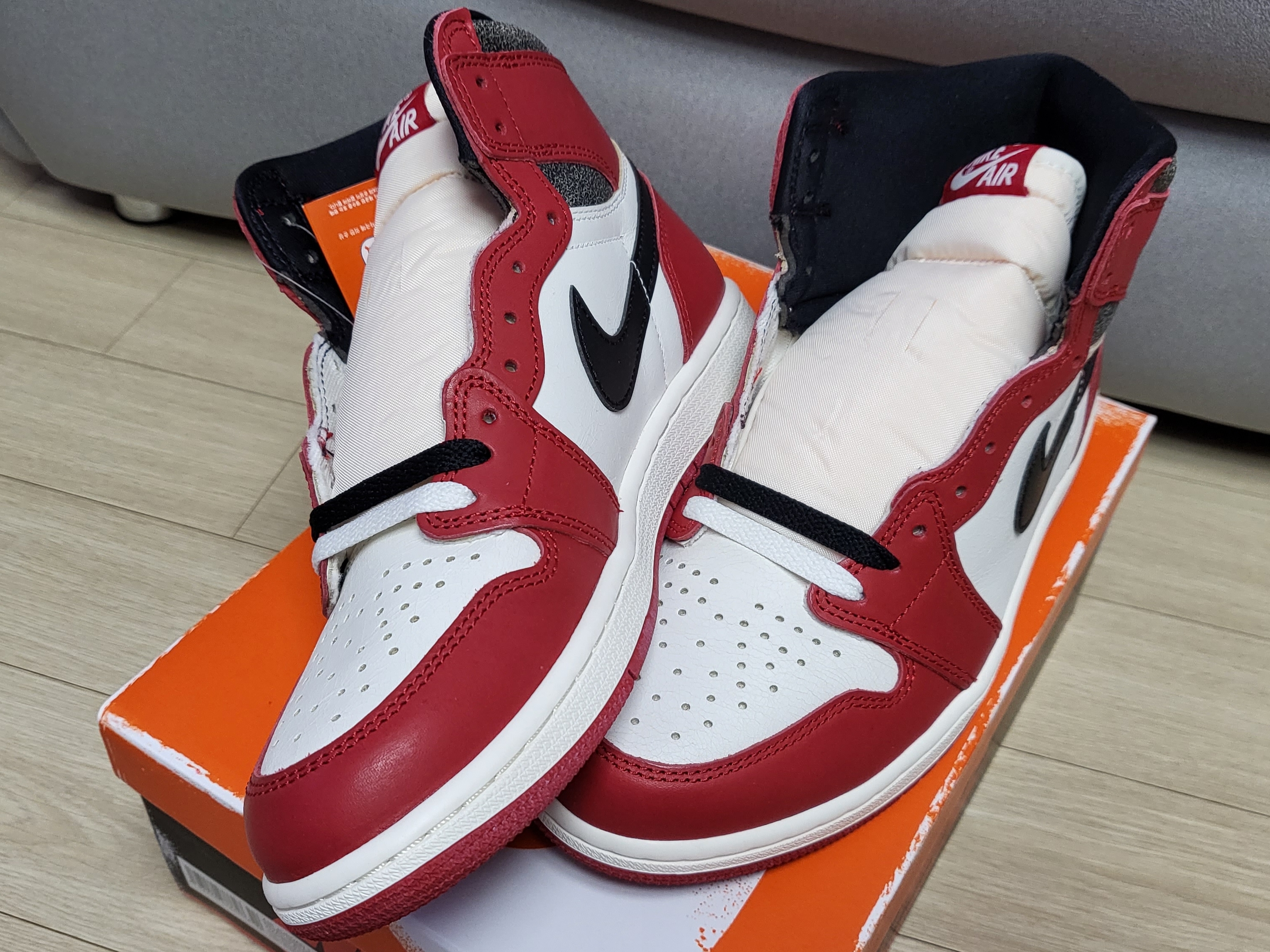 Jordan 1 Retro High OG Chicago 2022 착용 스타일 - 4