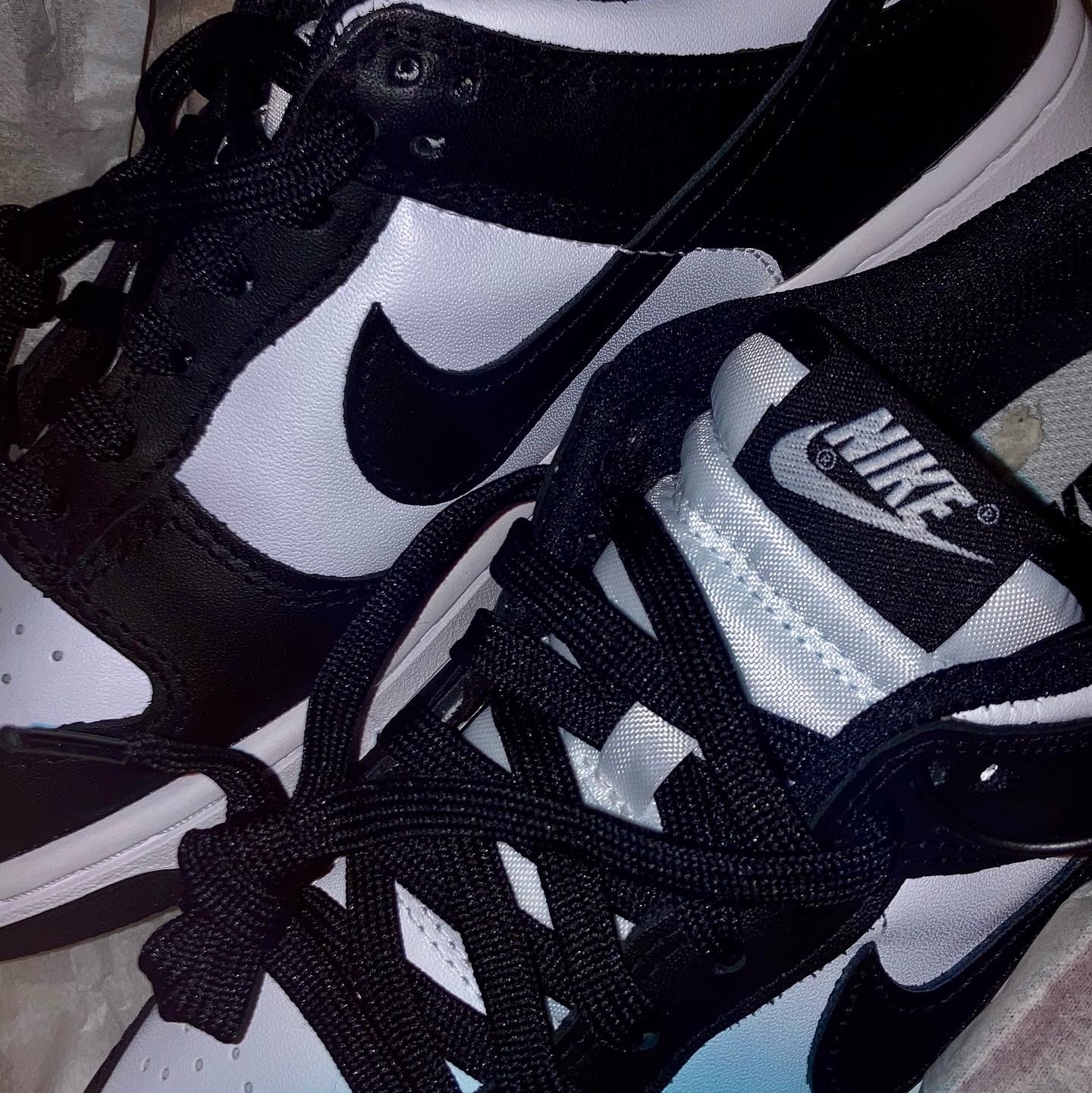 (W) Nike Dunk Low Black 착용 스타일 - 1
